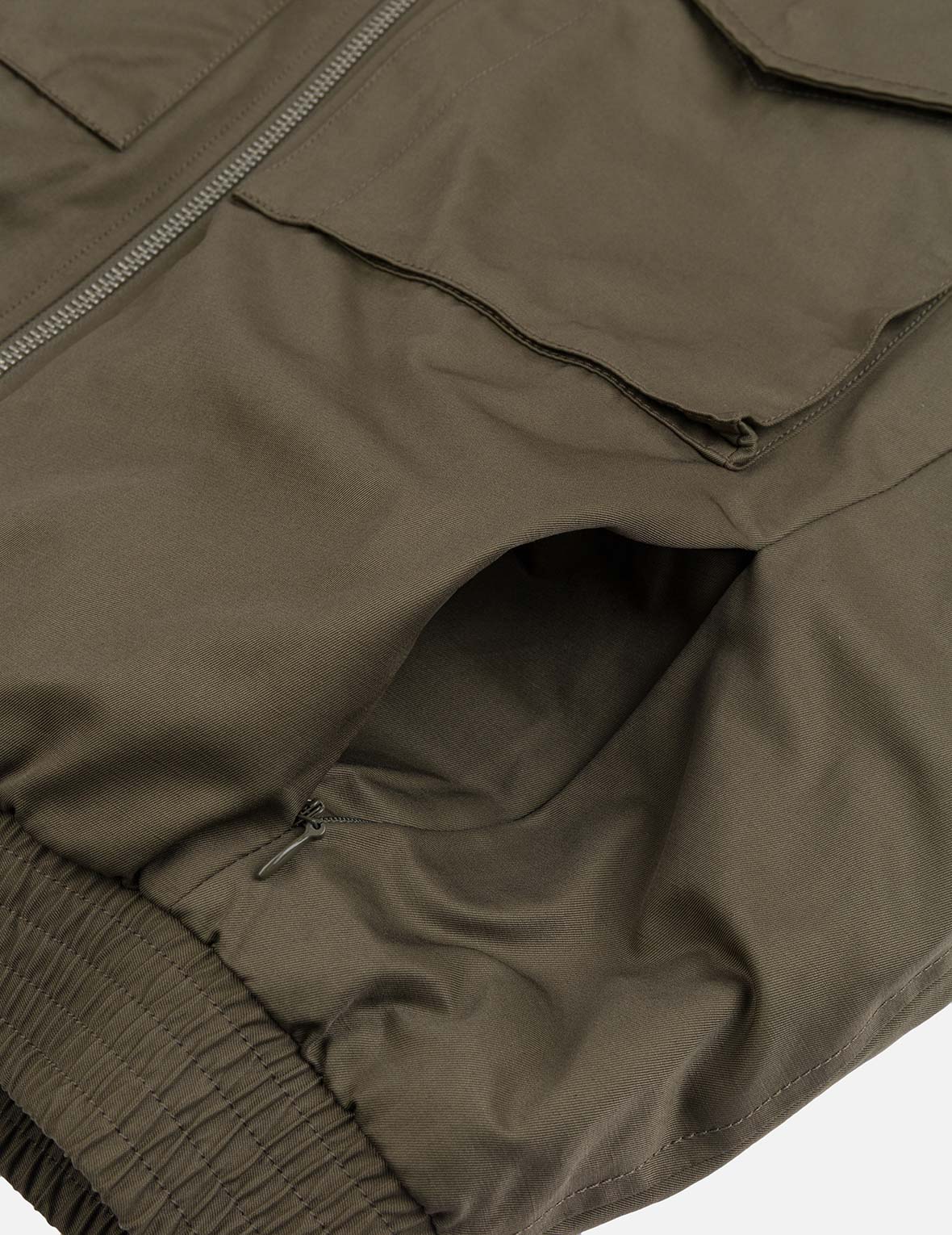 多重商标刺绣徽章常规版型夹棉飞行员外套