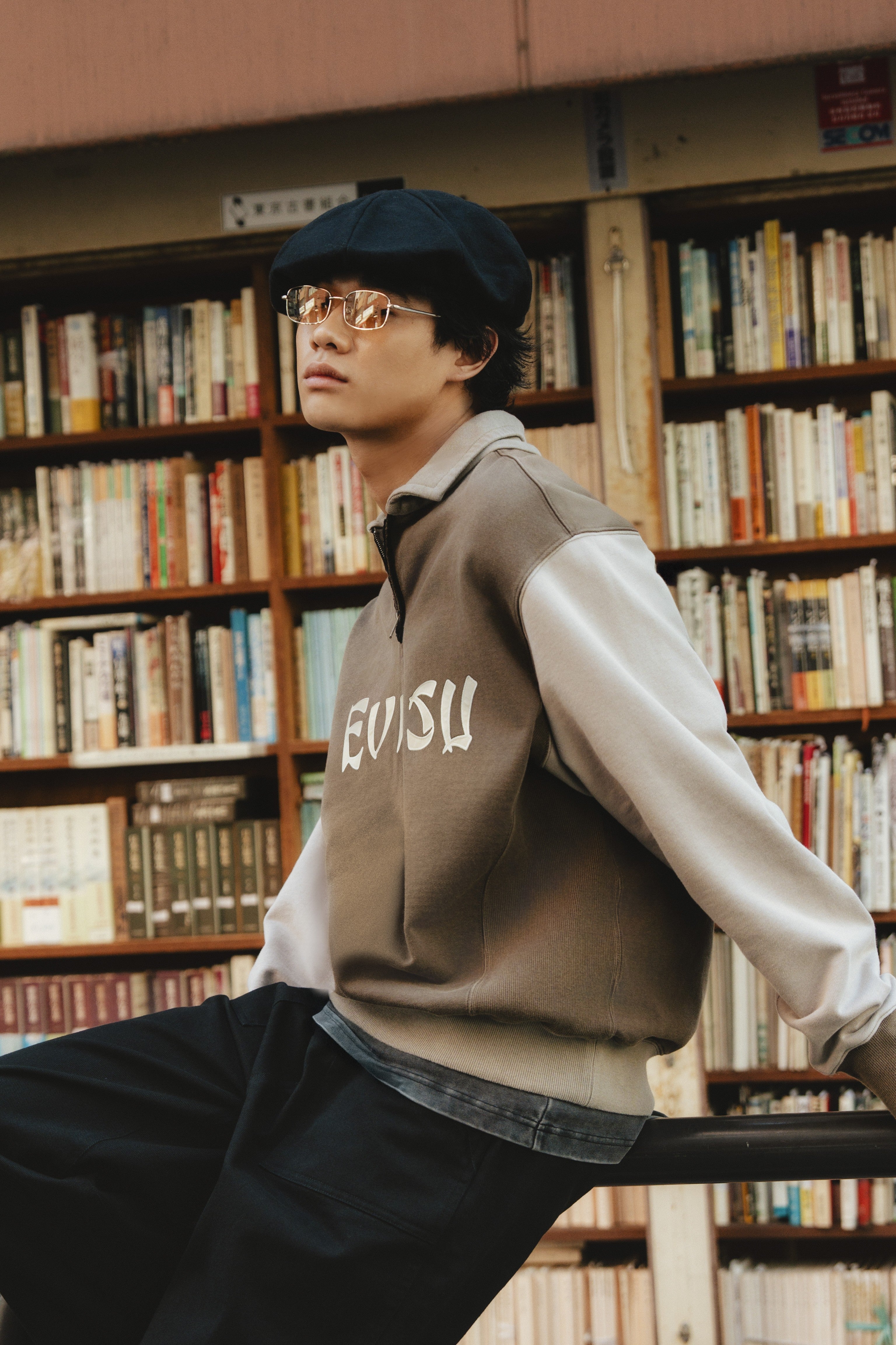 Logo Appliqué Regular Fit Half-Zip Color-Blocking Sweatshirt
