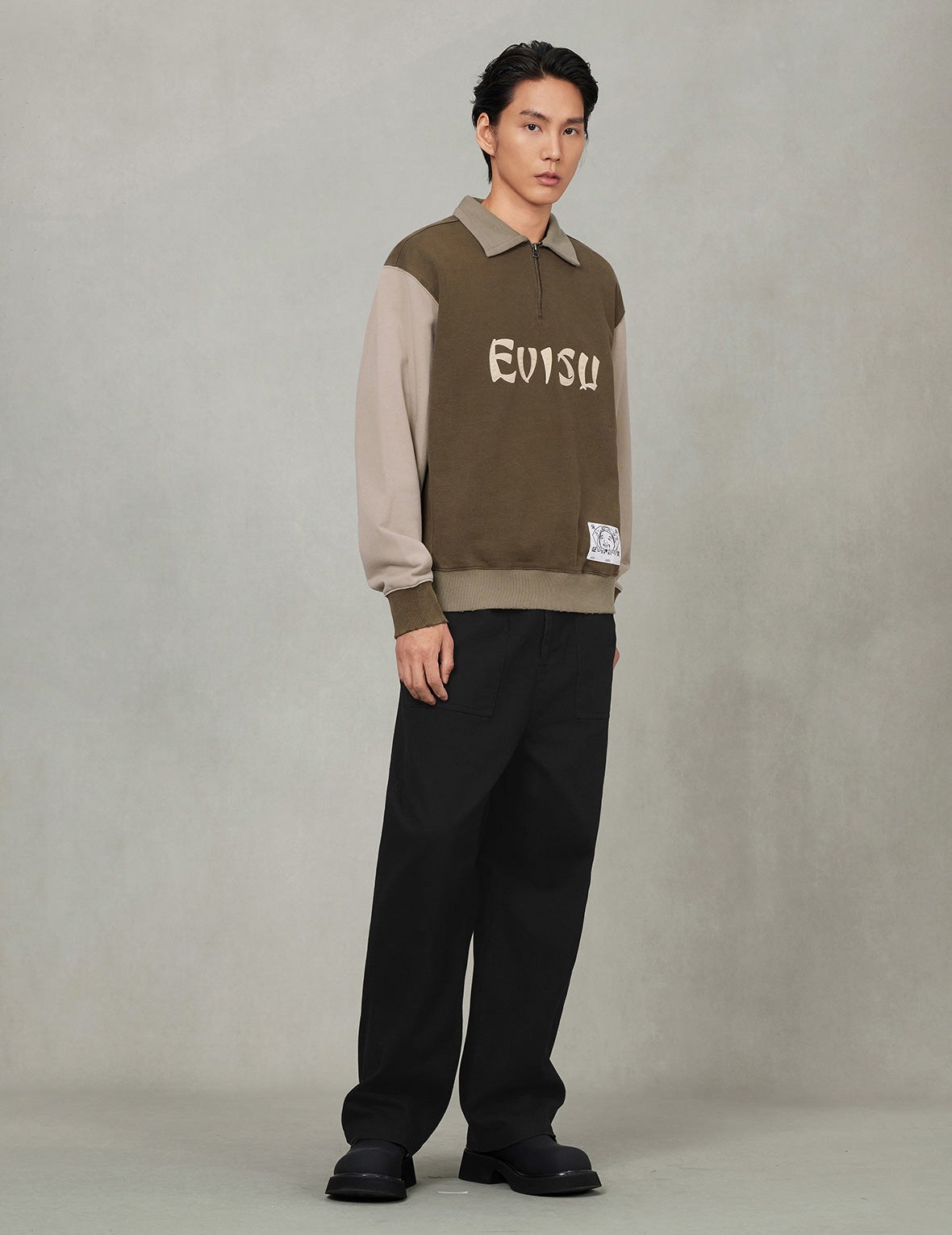 Logo Appliqué Regular Fit Half-Zip Color-Blocking Sweatshirt