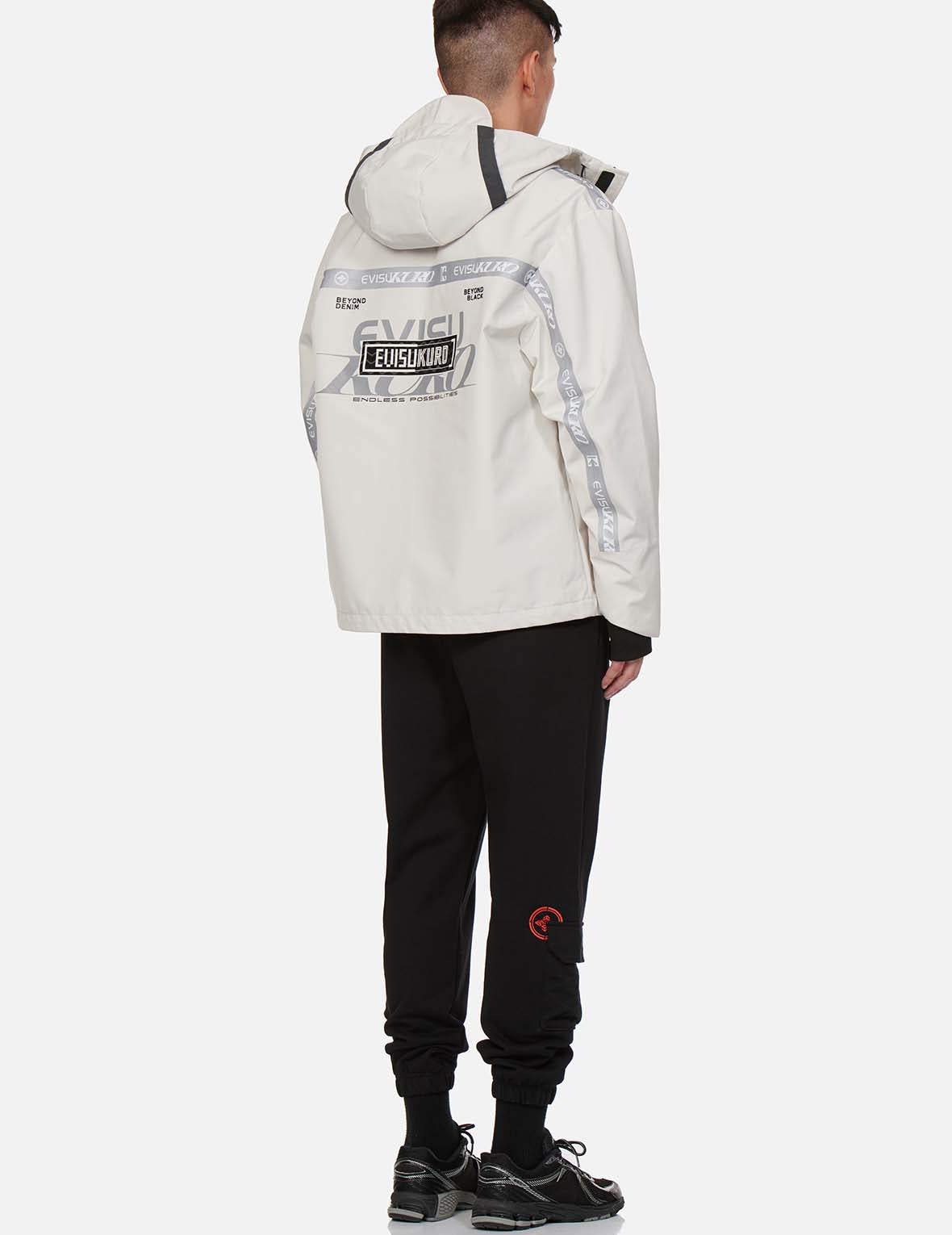 Logo印花横幅封条夹克