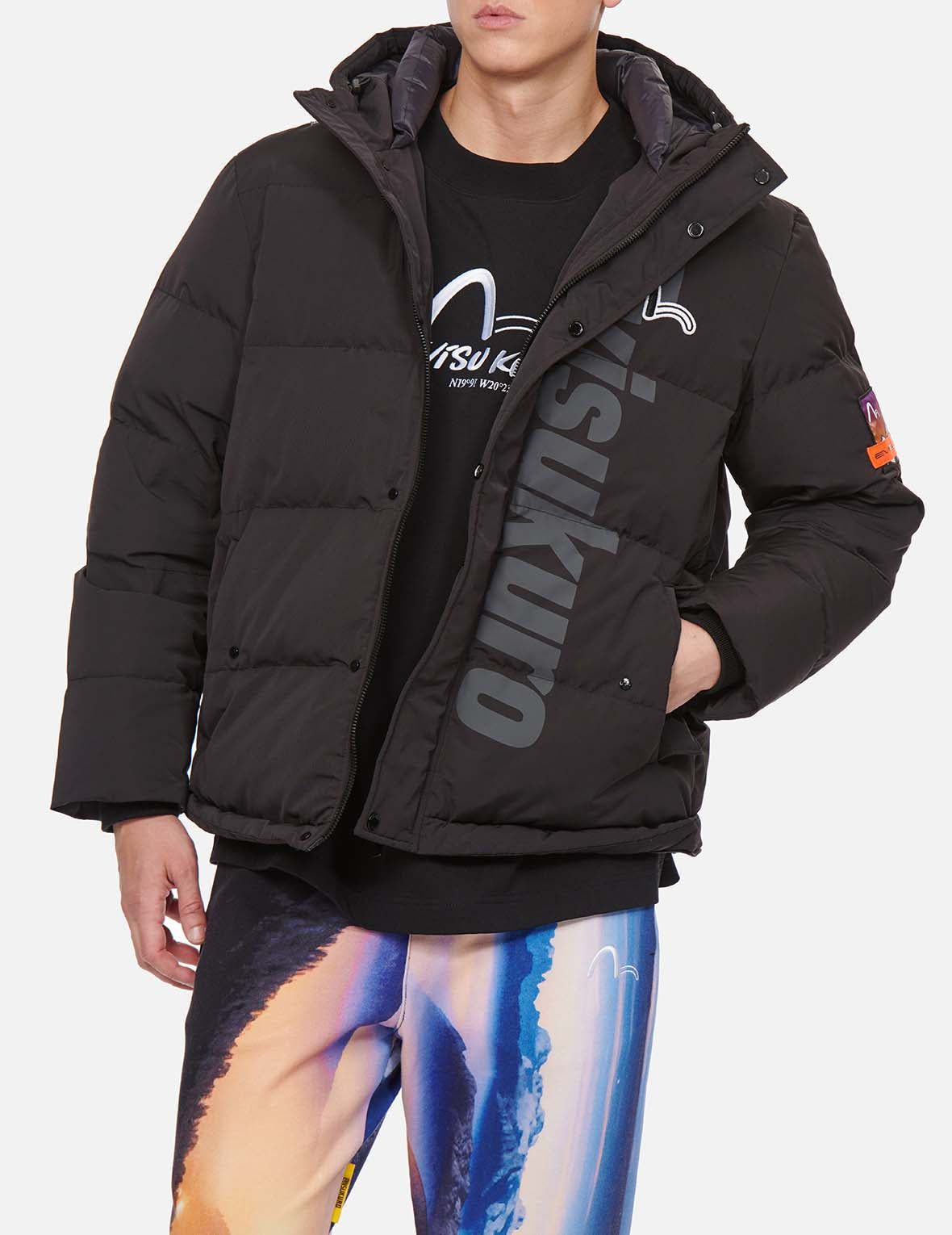 Logo印花拼接式羽绒大衣