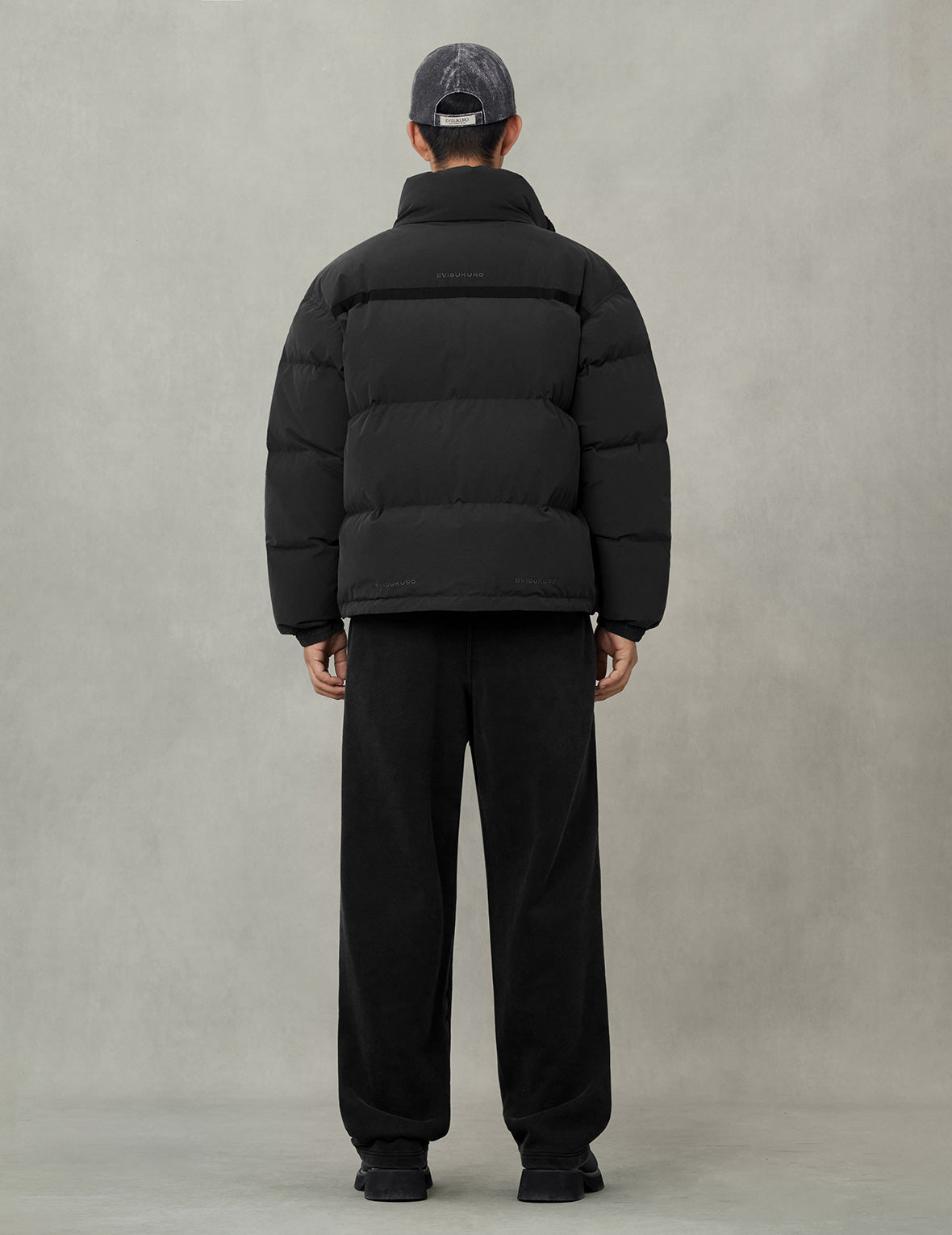 Logo Embroidery Relax Fit Sweatpants