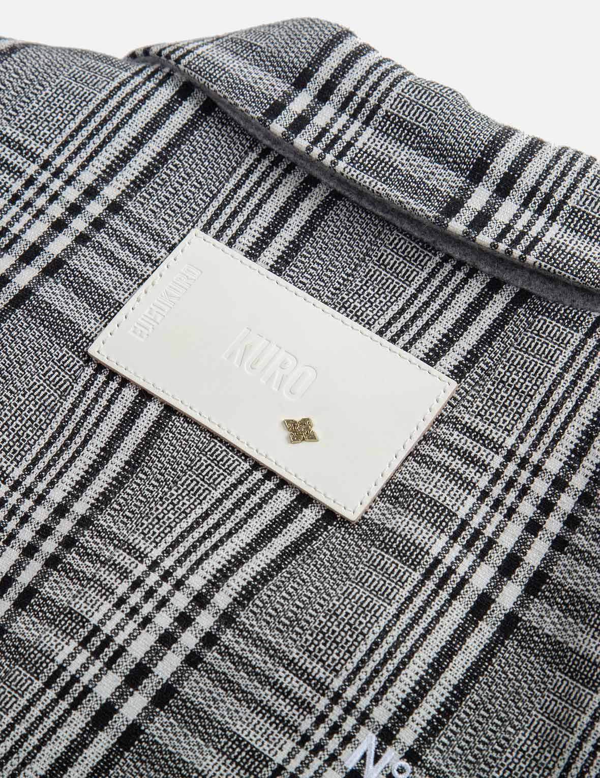 格纹裹身式西服外套