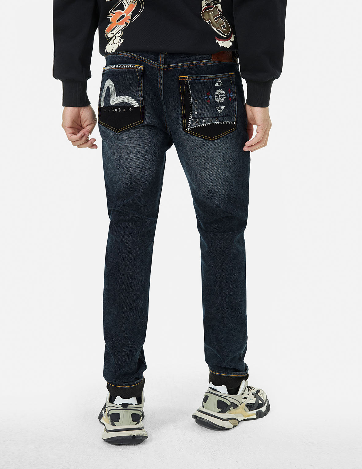 Seagull Embroidery with Metal Studs Taper Fit Jeans #2017