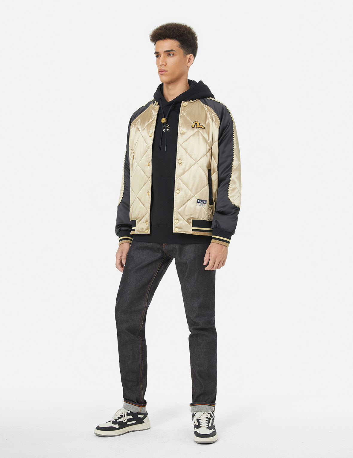 Seagull Metallic Embroidery Taper Fit Jeans #2017