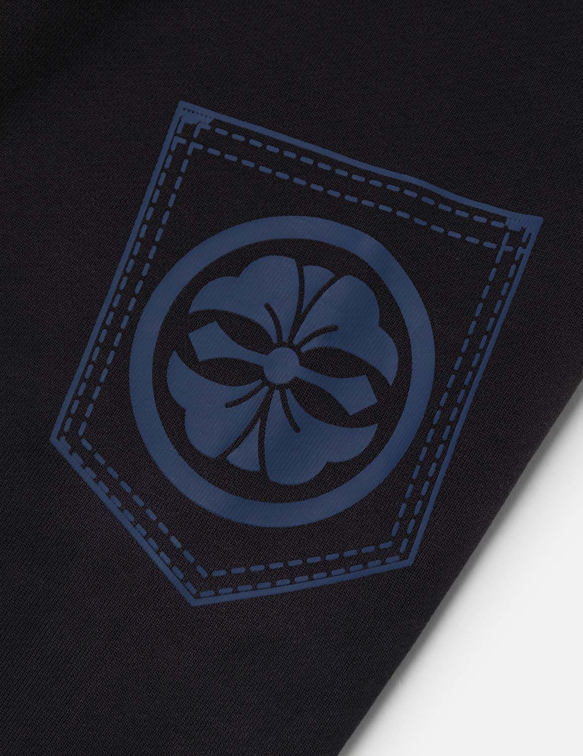 Washed Multi-pocket and Logos Print Straight Fit Sweatpants