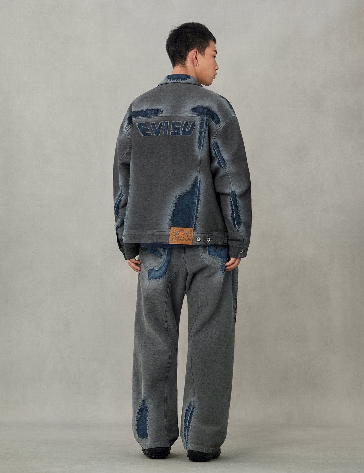 Distressed Seagull and Logo Print Relax Fit Washed Denim Jacket