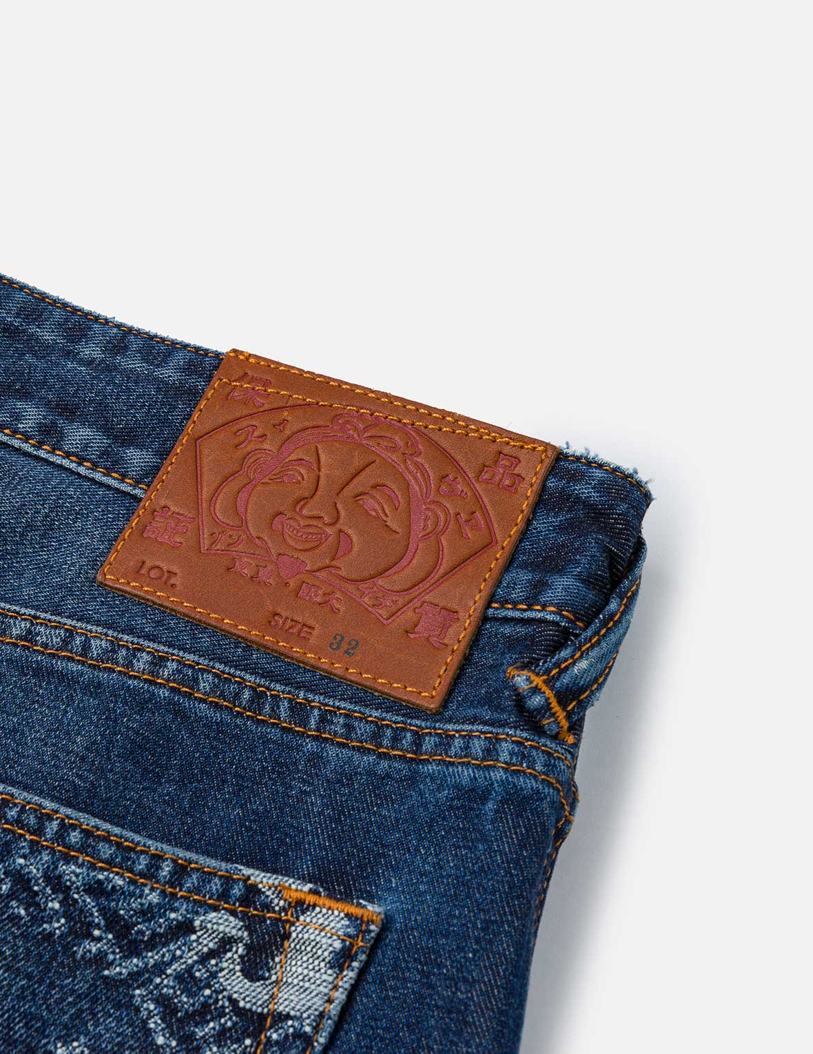 Multi-pocket and Seagull Crane Print Loose Fit Washed Denim Joggers