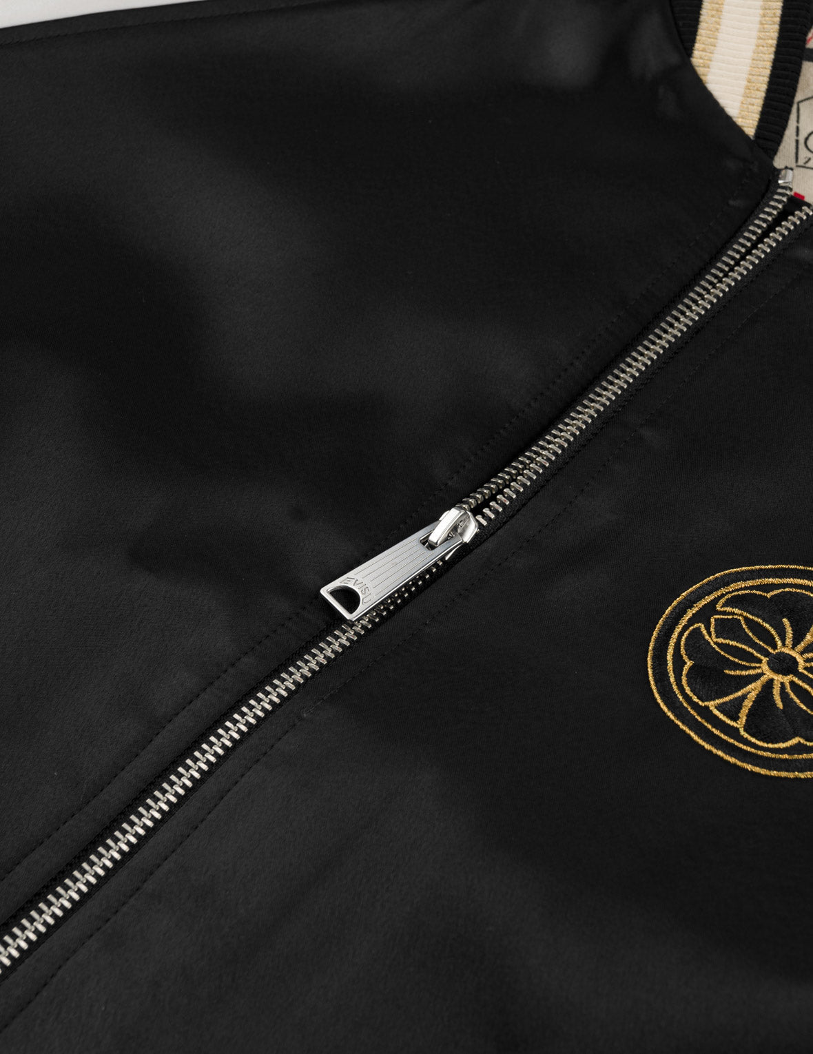 Light Padded Flying Dragon Embroidery Souvenir Jacket