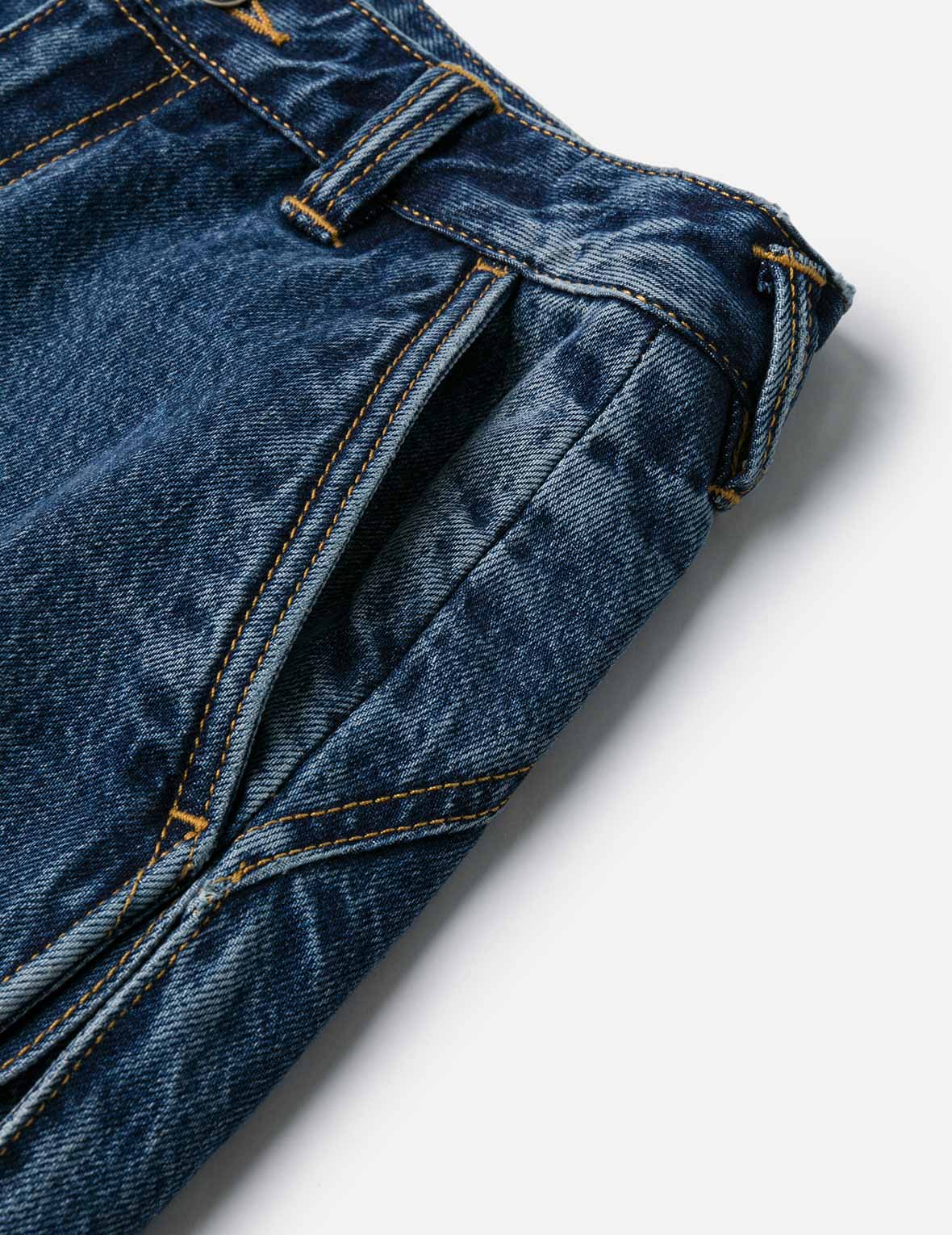 Seagull Embossed Fashion Fit Pleated Denim Shorts