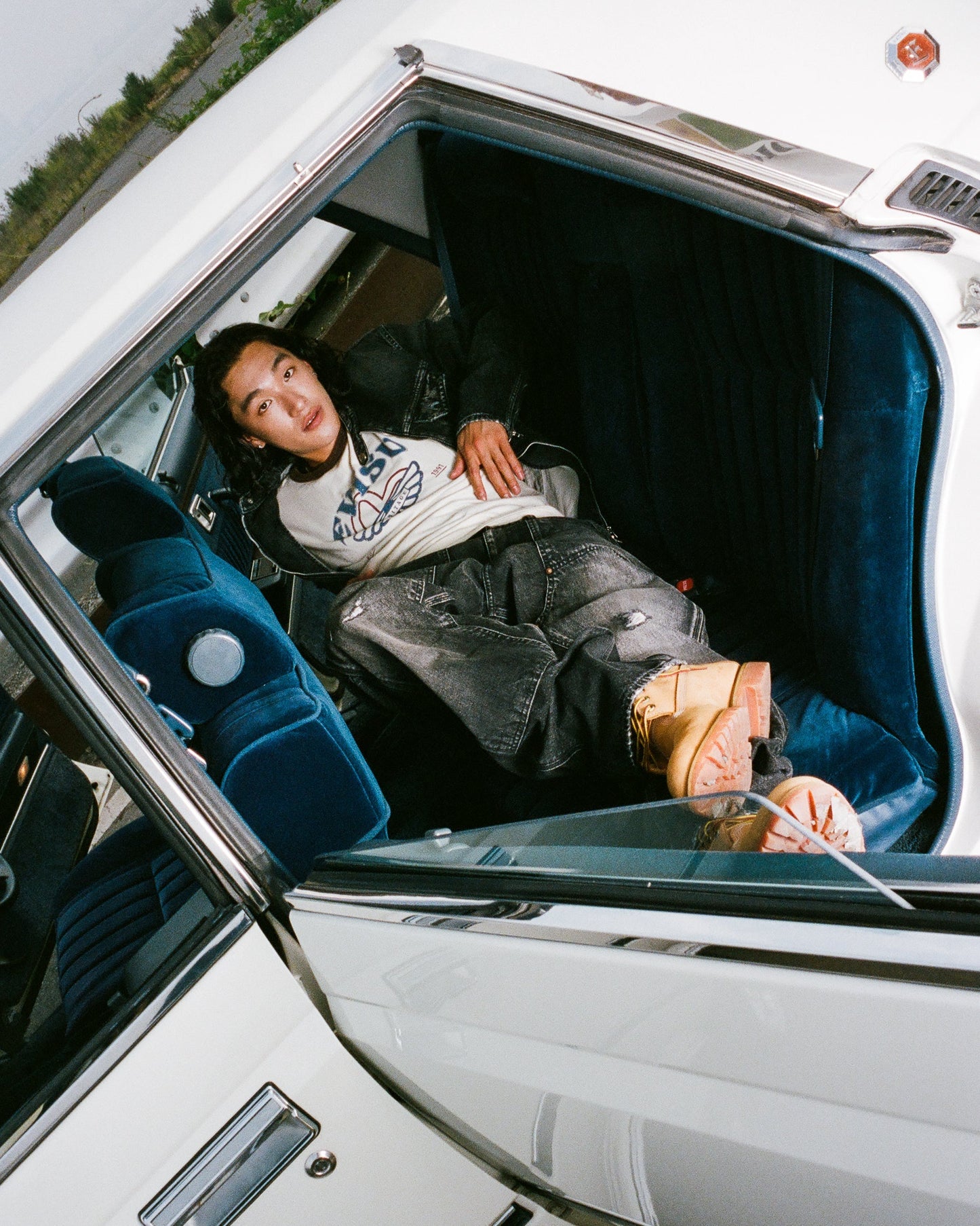 洗水海鸥刺绣常规版型牛仔骑士夹克