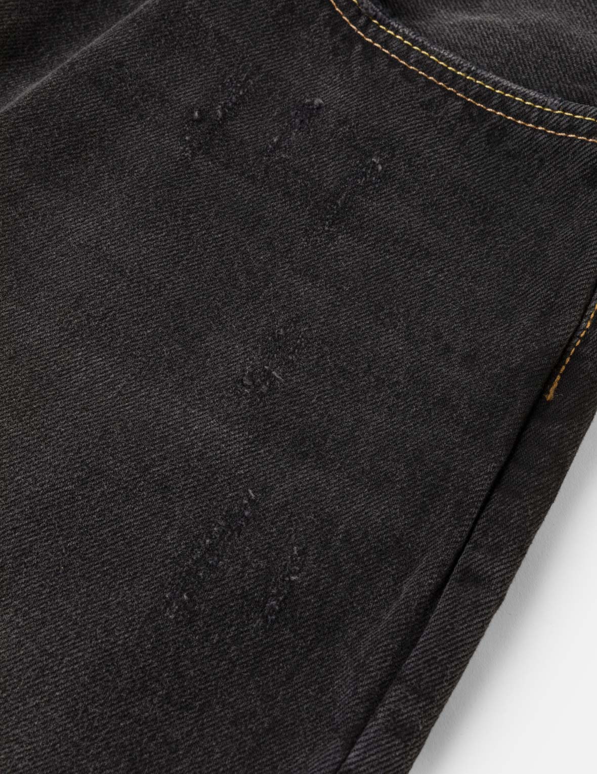 Distressed Washed Seagull Embroidery Jorts