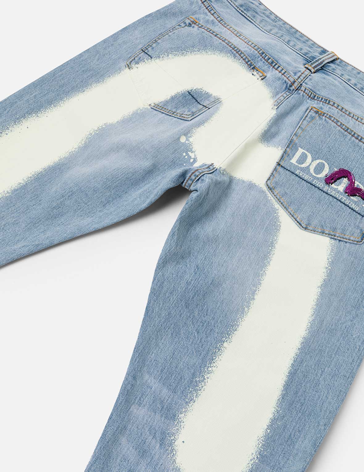 Graffiti-Style Daicock Print Carrot Fit Jeans #2017