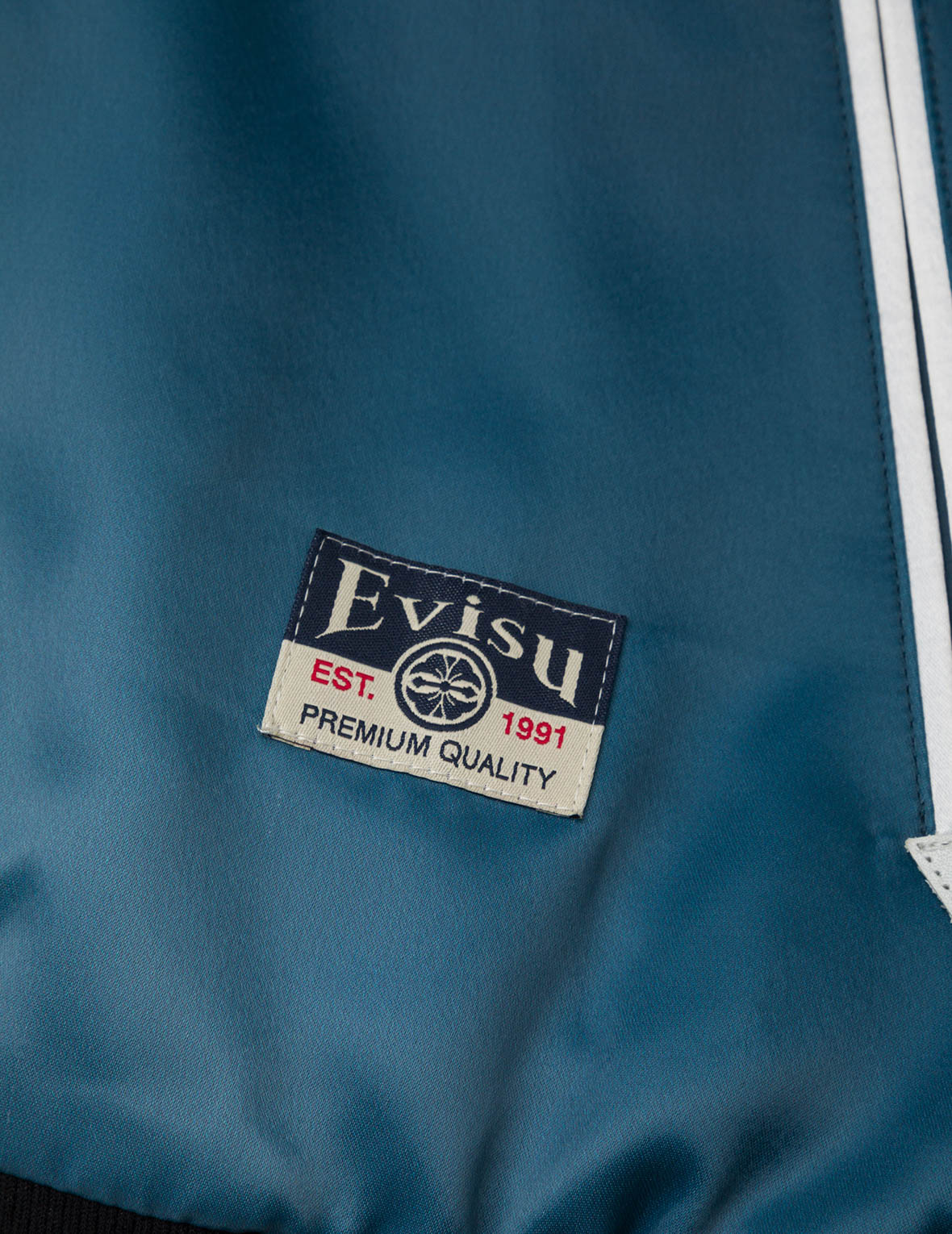 神兽白泽刺绣常规版型横须贺外套