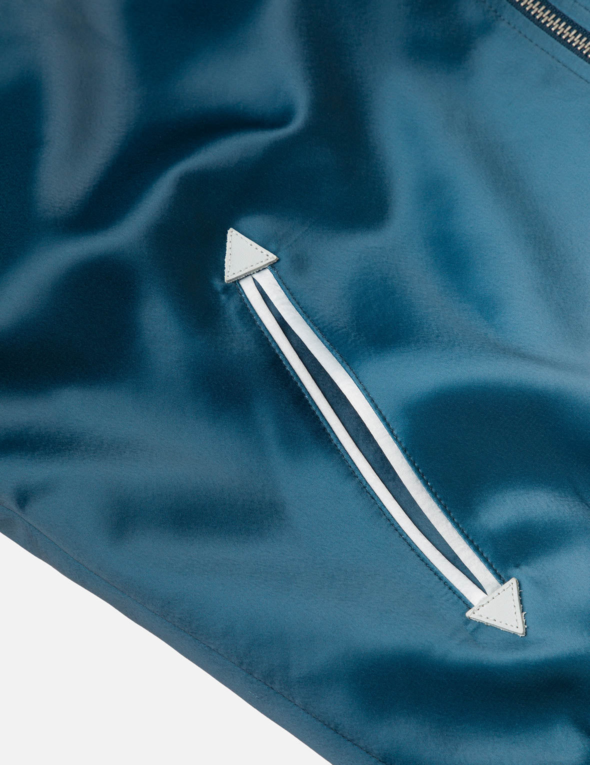 神兽白泽刺绣常规版型横须贺外套