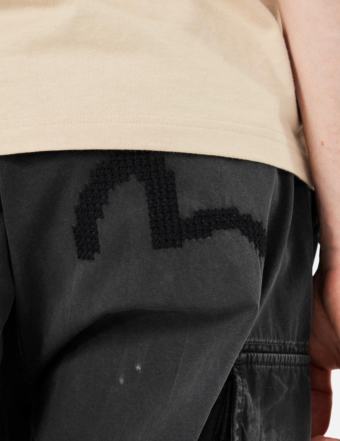 图腾海鸥刺绣贴直筒工装裤