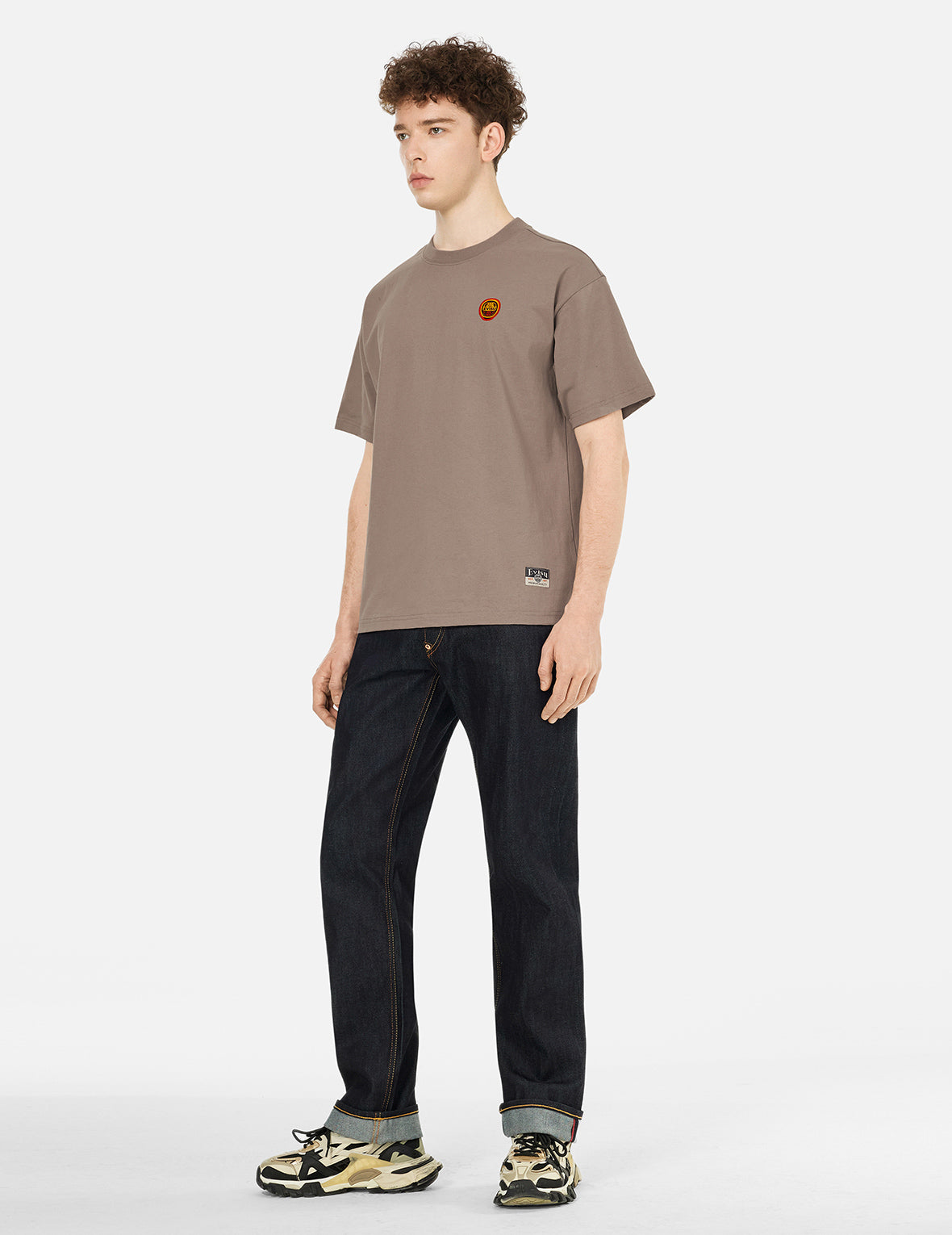 达摩和商标刺绣宽版休闲T恤