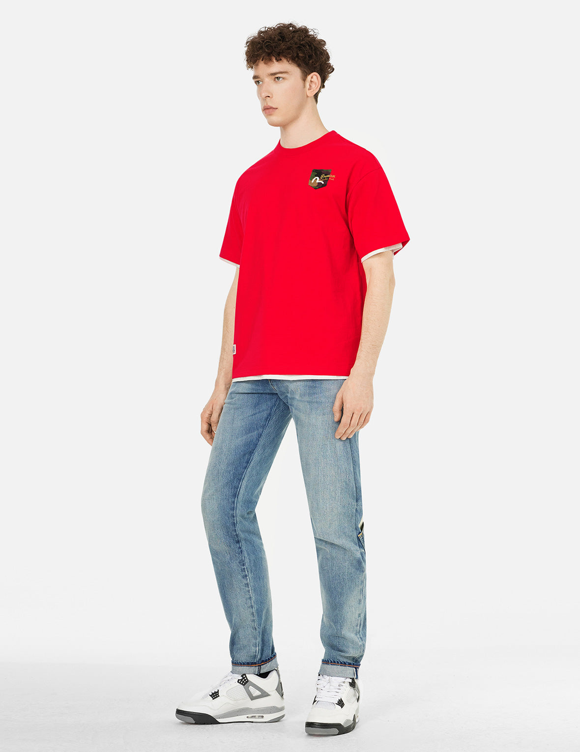 Multi-embroidery and Multi-pocket Relax Fit T-shirt
