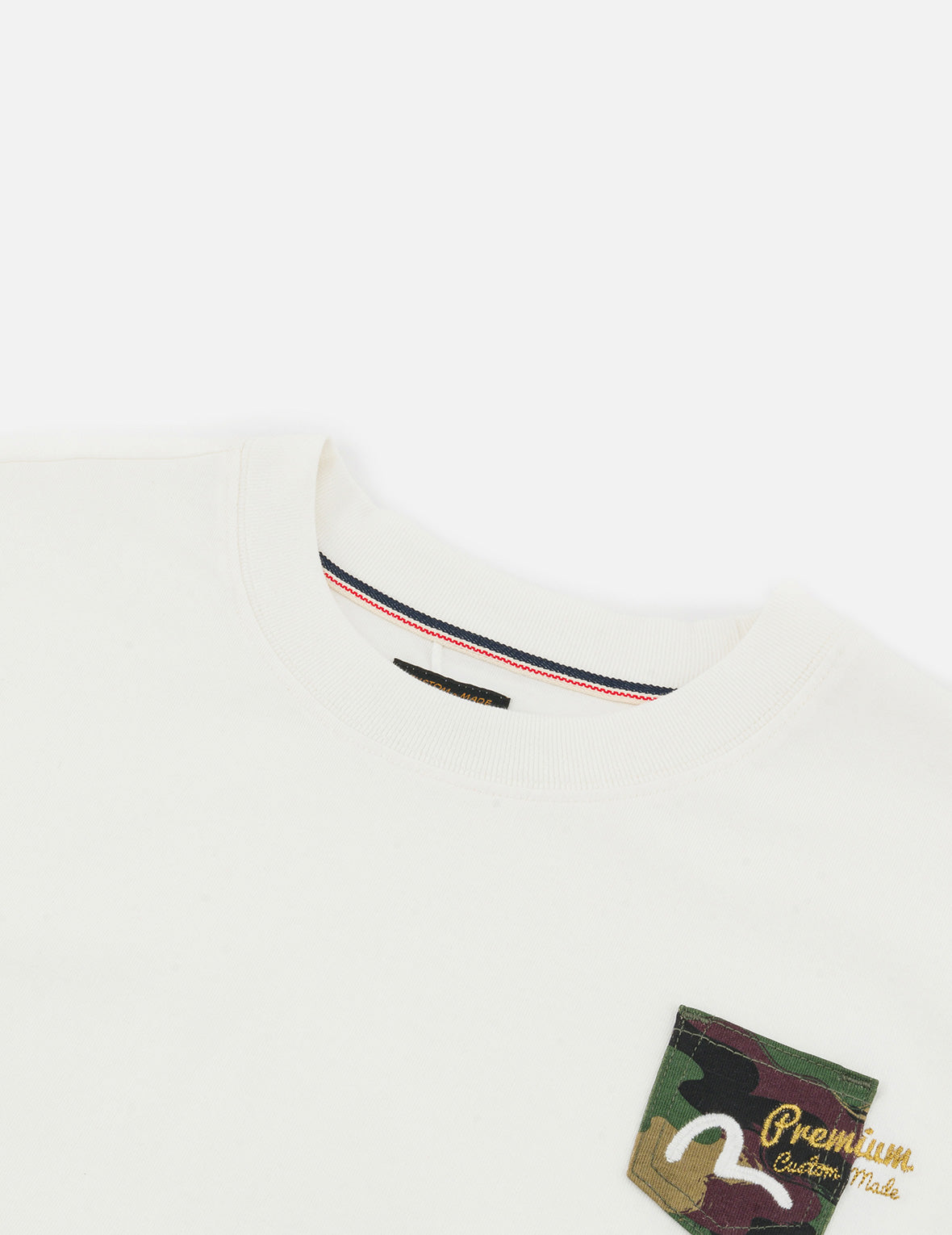 Multi-embroidery and Multi-pocket Relax Fit T-shirt