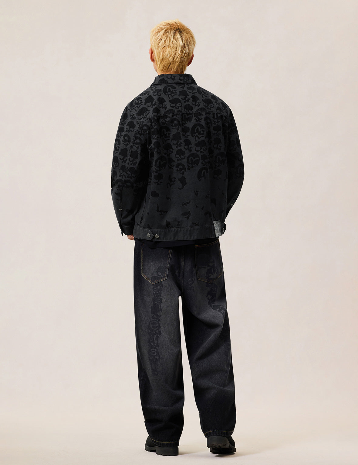 All-over Scattered Flocking Skull Jacket