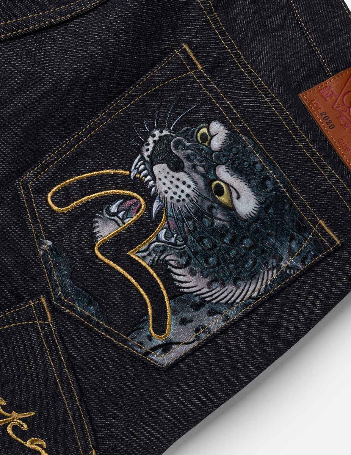 Multi-Pocket Embroidery Patch Jeans #2020