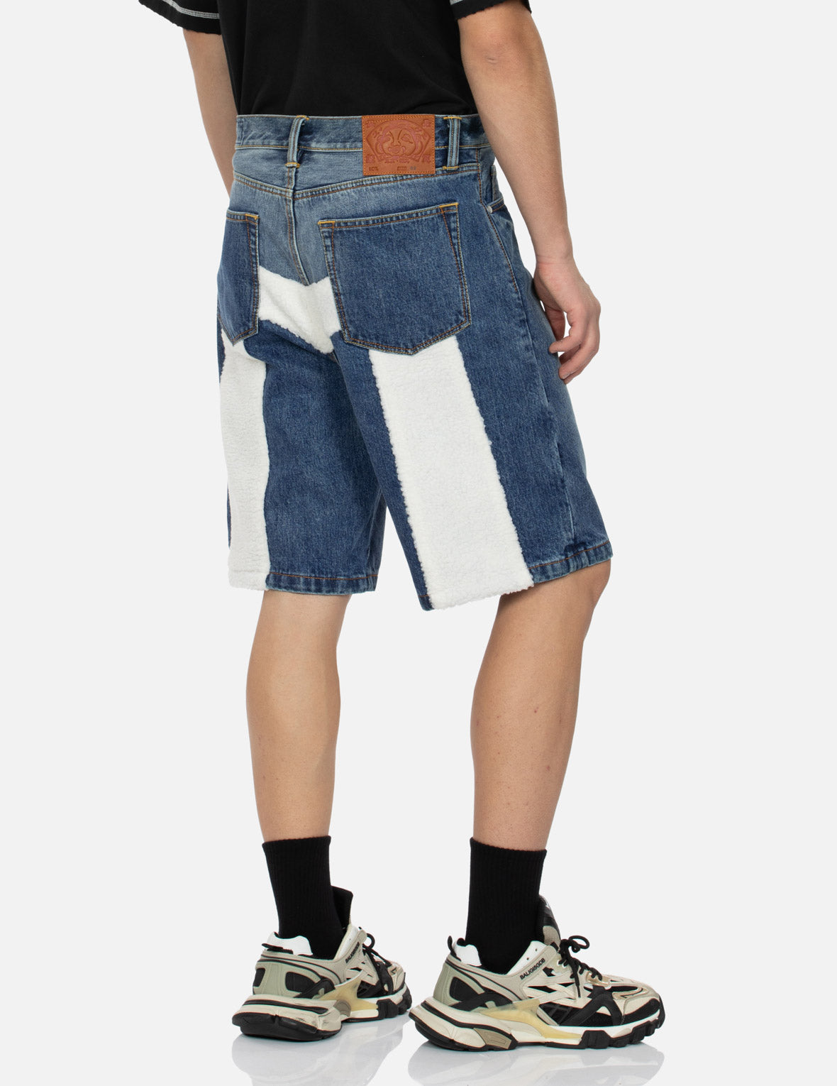 羊羔毛大M直筒牛仔短裤