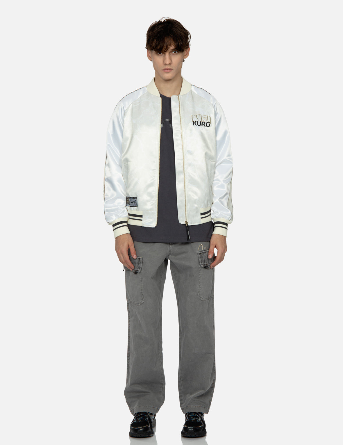 立体手扫笔触刺绣常规版型横须贺外套