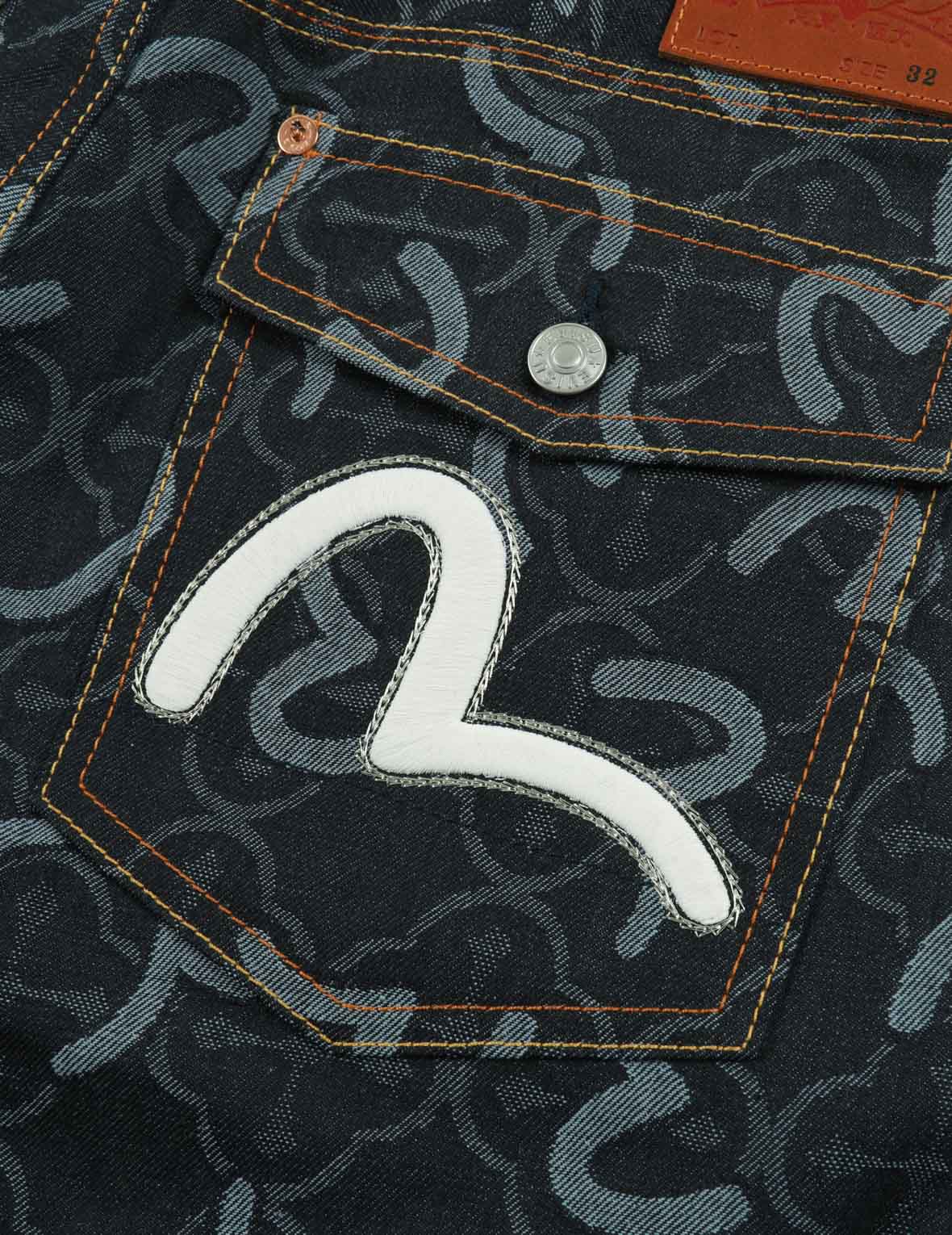 Allover Seagull and Kamon Jacquard Regular Fit Denim Shorts