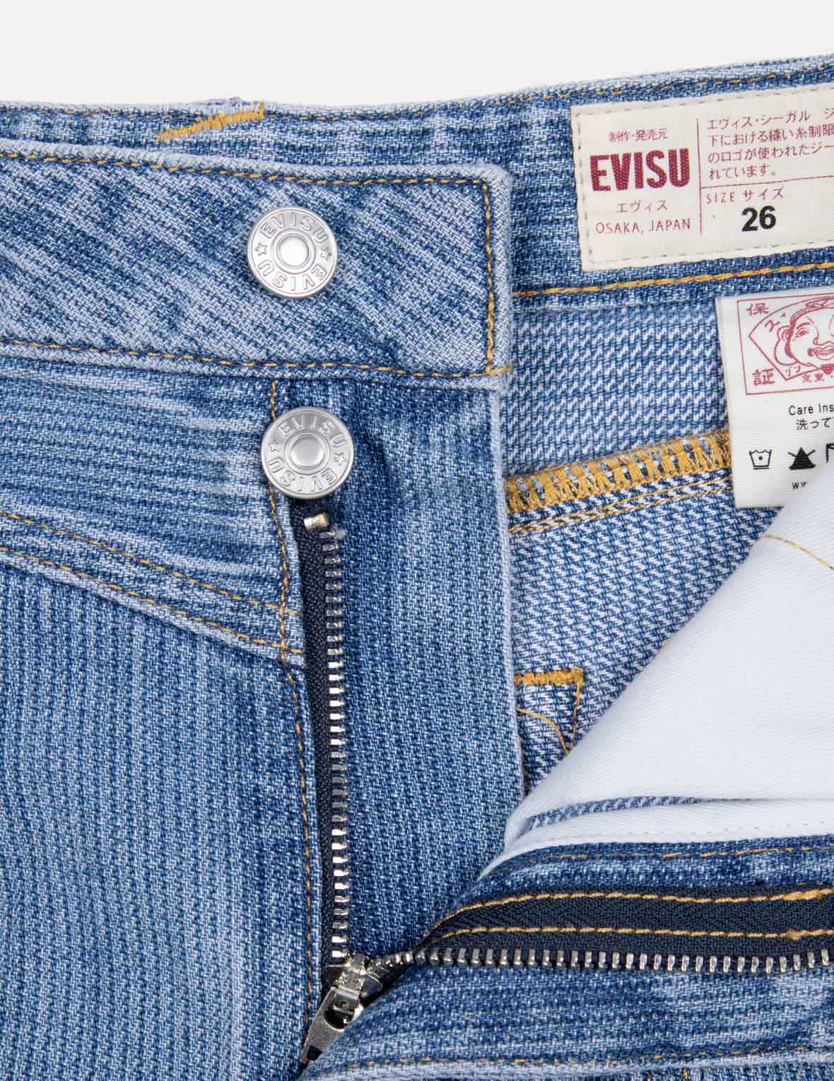 海鸥和商标印花时尚版型牛仔短裤