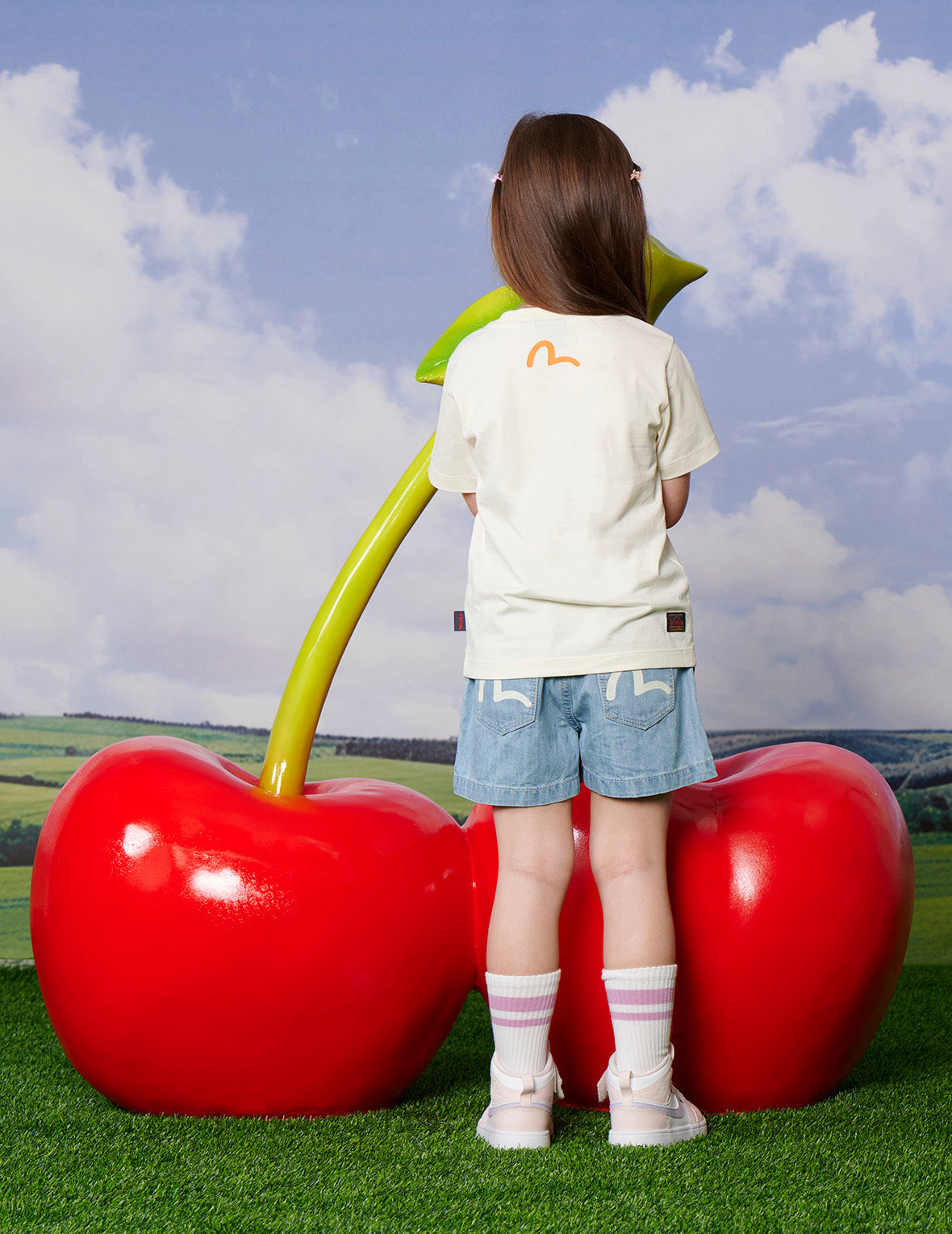 Heart-Shaped Logo and Seagull Print Regular Fit Denim Shorts