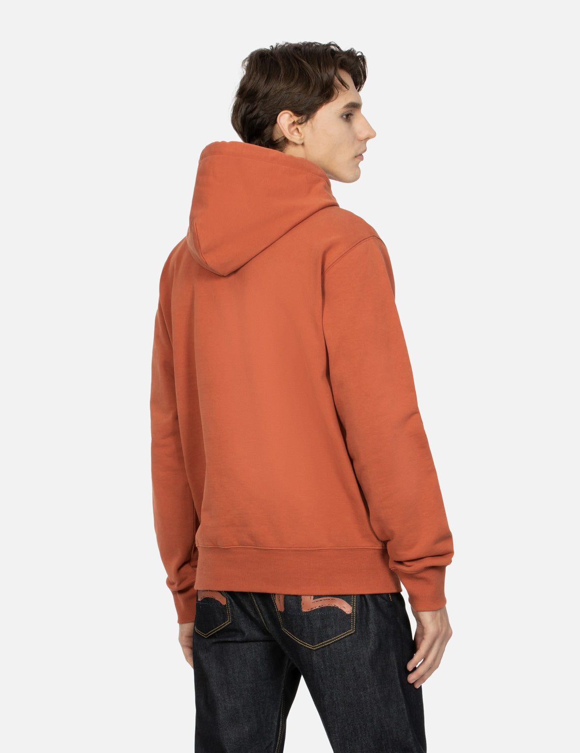 sui　1207 SPEEDY FOX PATCH COMFORT SWEATSHIRT | Maison Kitsuné