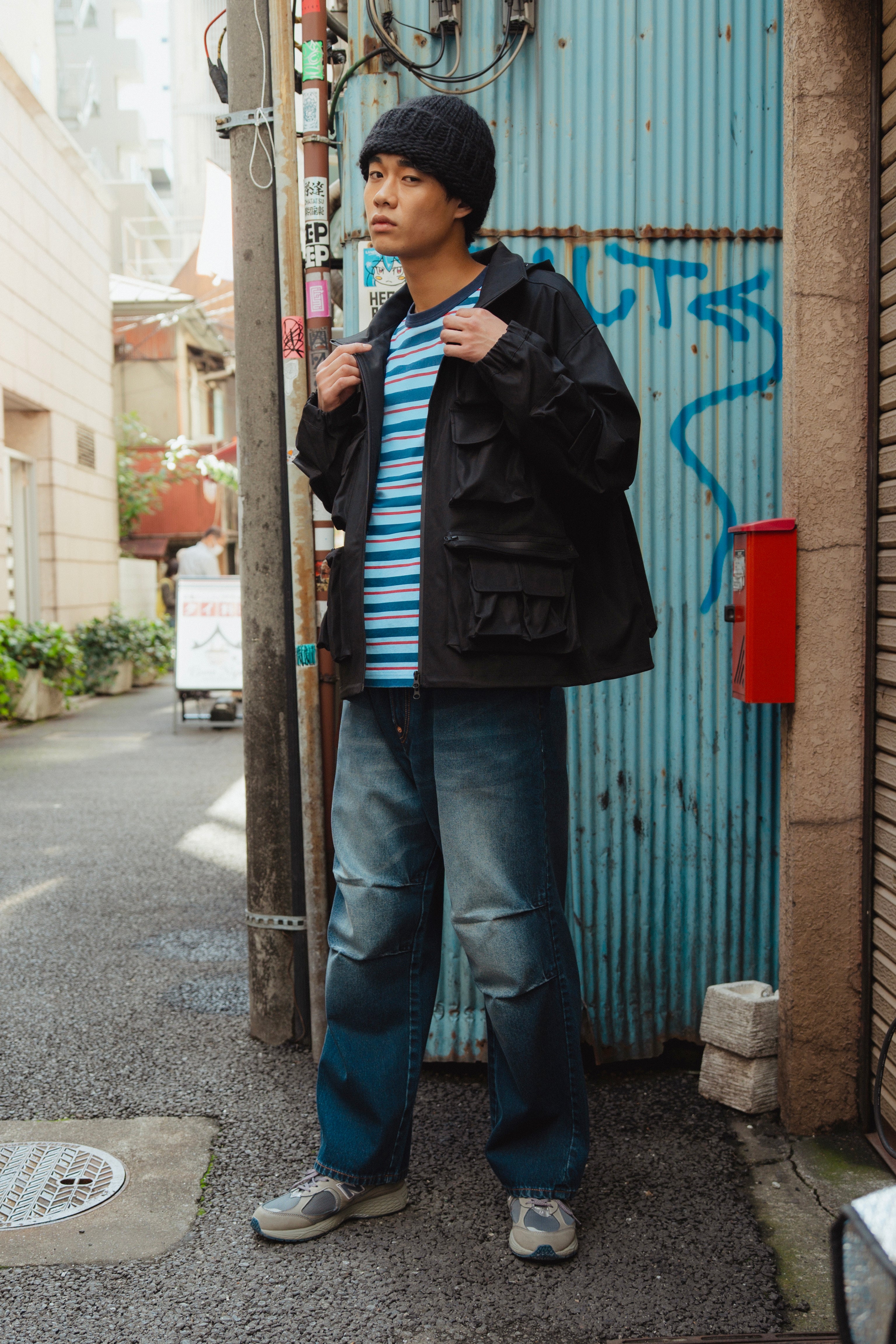 Multi-Pocket Regular Fit Outdoor Jacket with Detachable Hood – EVISU