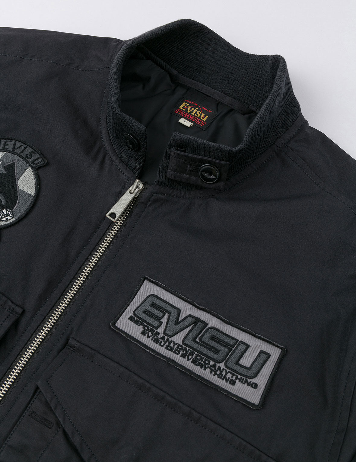 多重商标刺绣徽章常规版型夹棉飞行员外套