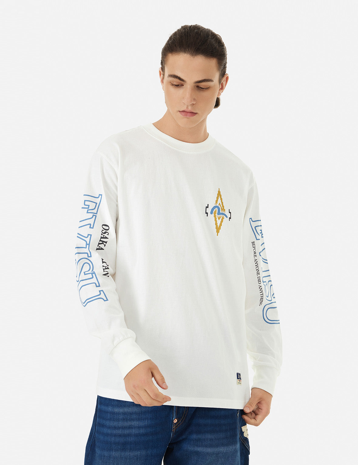 Daruma and Logo Print Fashion Fit Long-Sleeve T-Shirt