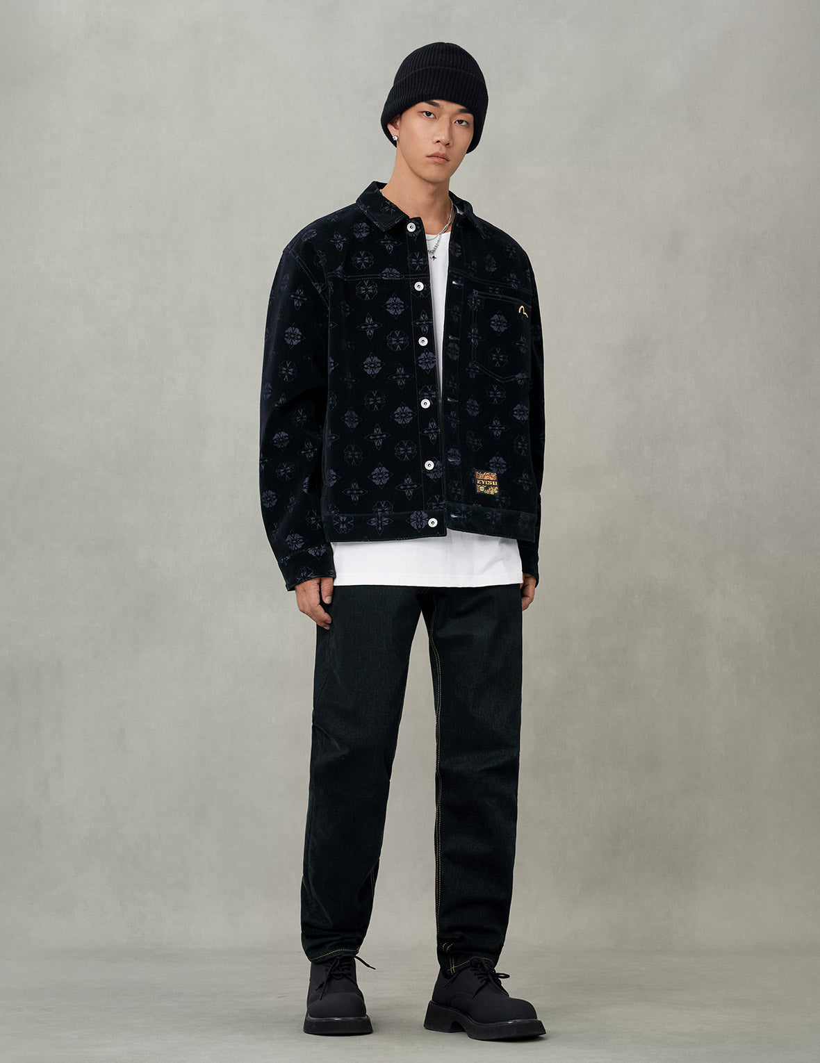 Logo Embroidery and Seagull Print Taper Fit Jeans #2017 – EVISU