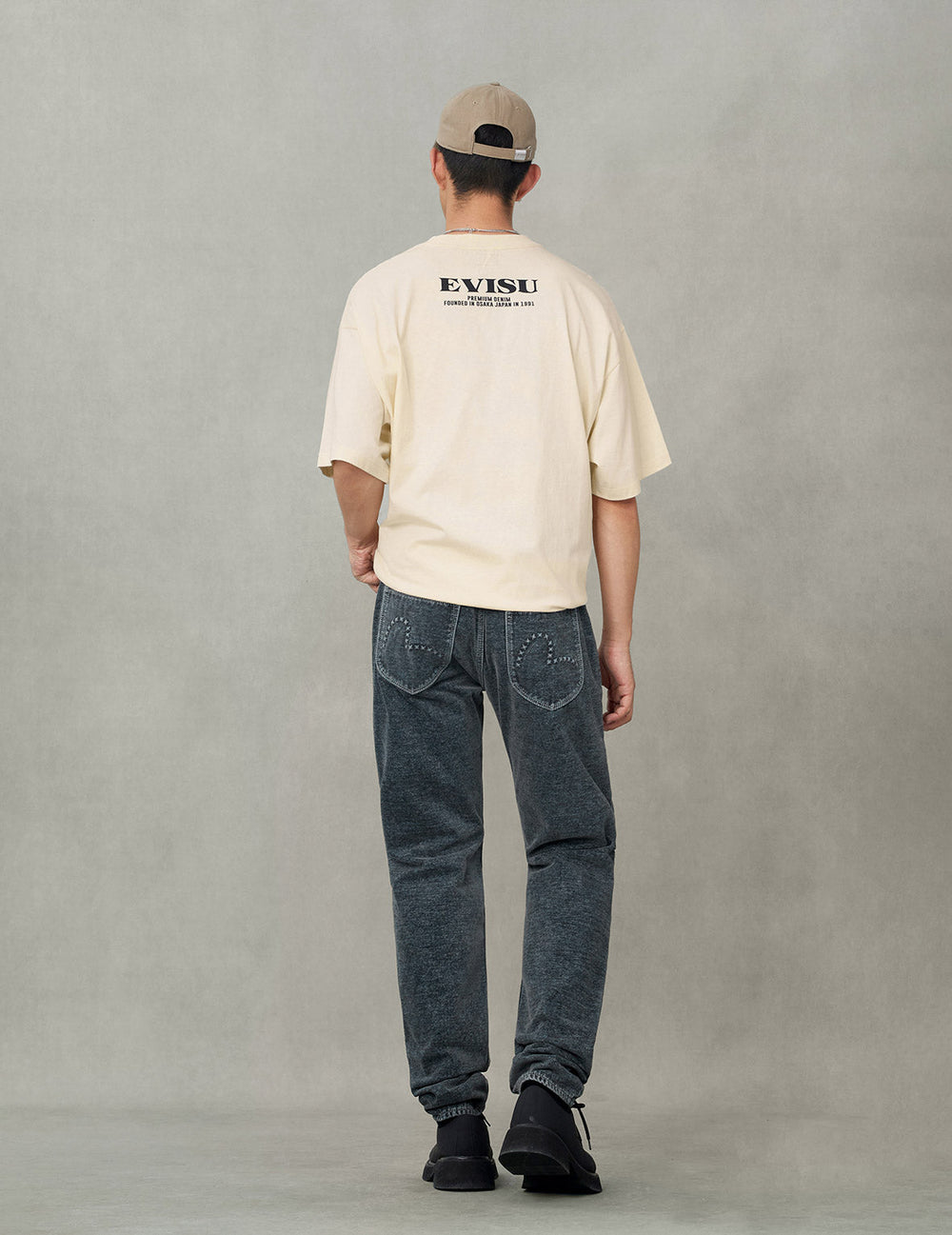 Washed Emboss Rivet Seagull Taper Fit Jeans #2017 – EVISU