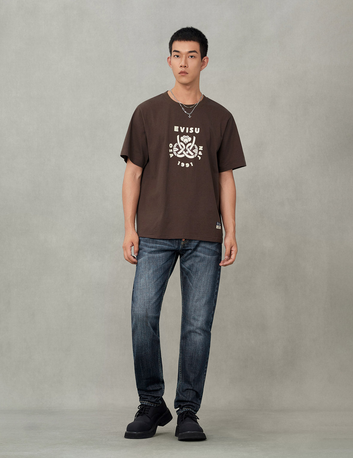 Wheel of Wisdom and Daruma Daicock Print Regular Fit T-Shirt – EVISU