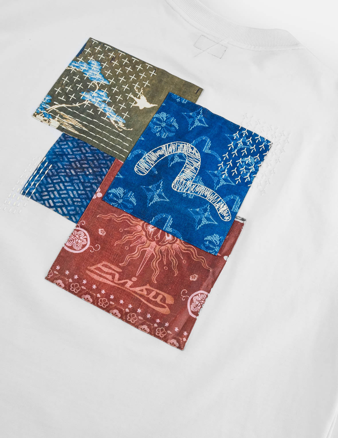 前后多口袋刺子绣T恤