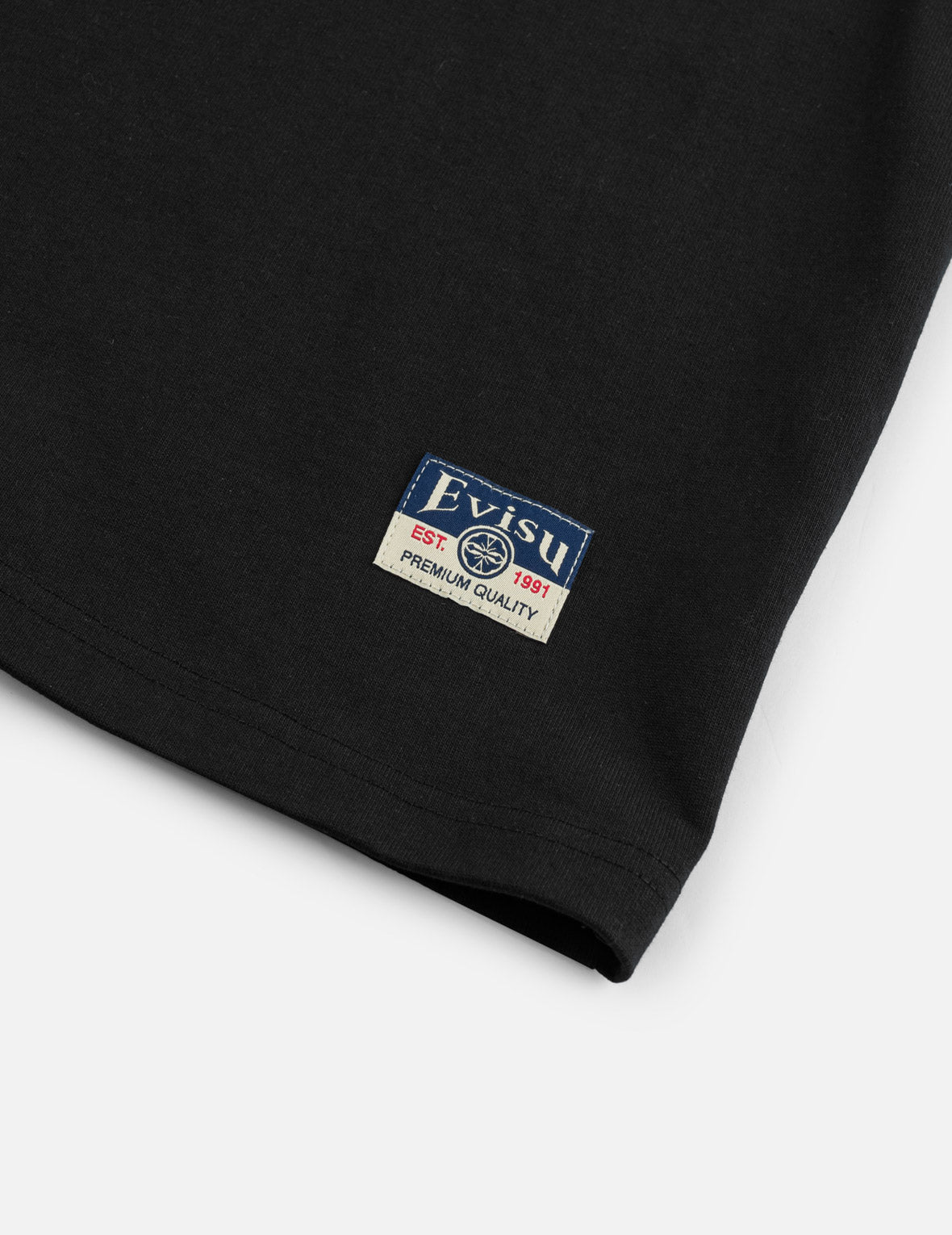 Handwriting Flying Dragon Embroidered Border T-shirt