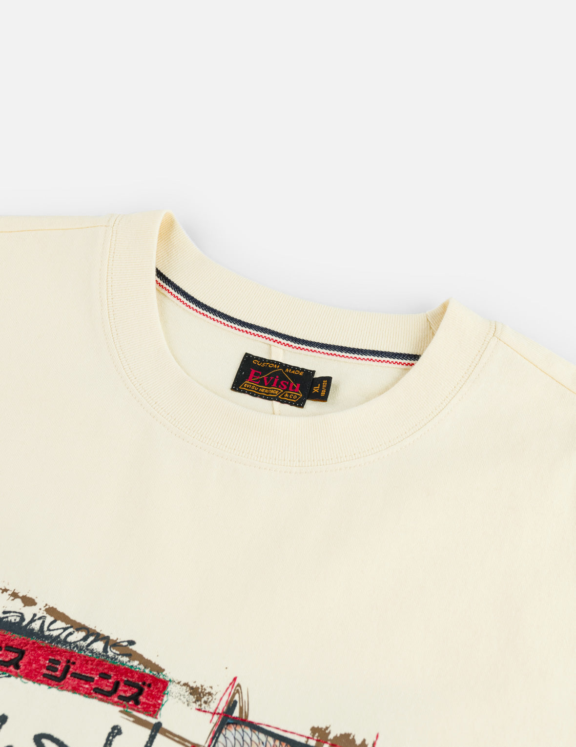 Handwriting Flying Dragon Embroidered Border T-shirt