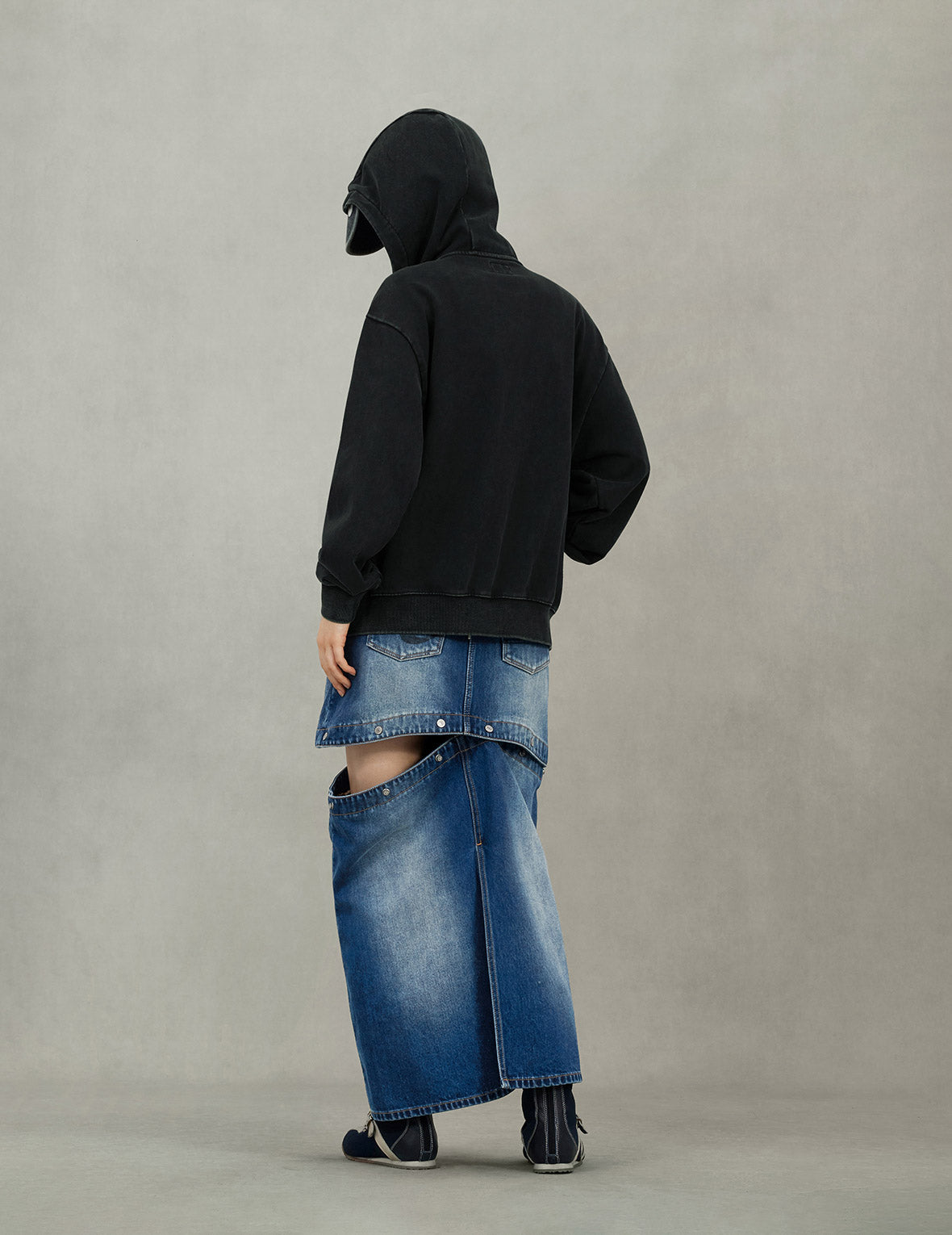 标语印花超宽版连棒球帽卫衣外套