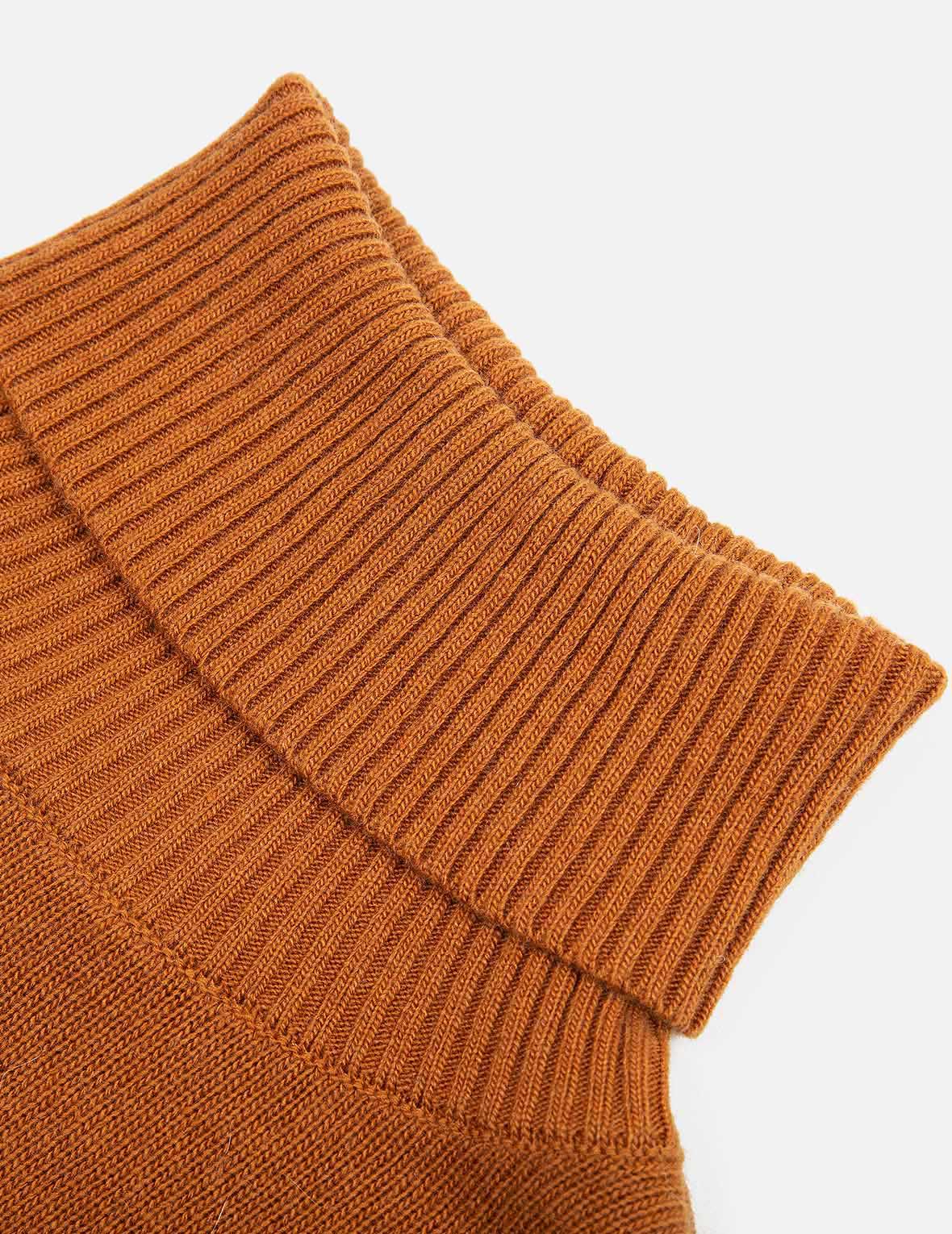 Kamon Embroidery Turtleneck Knitted Pullover