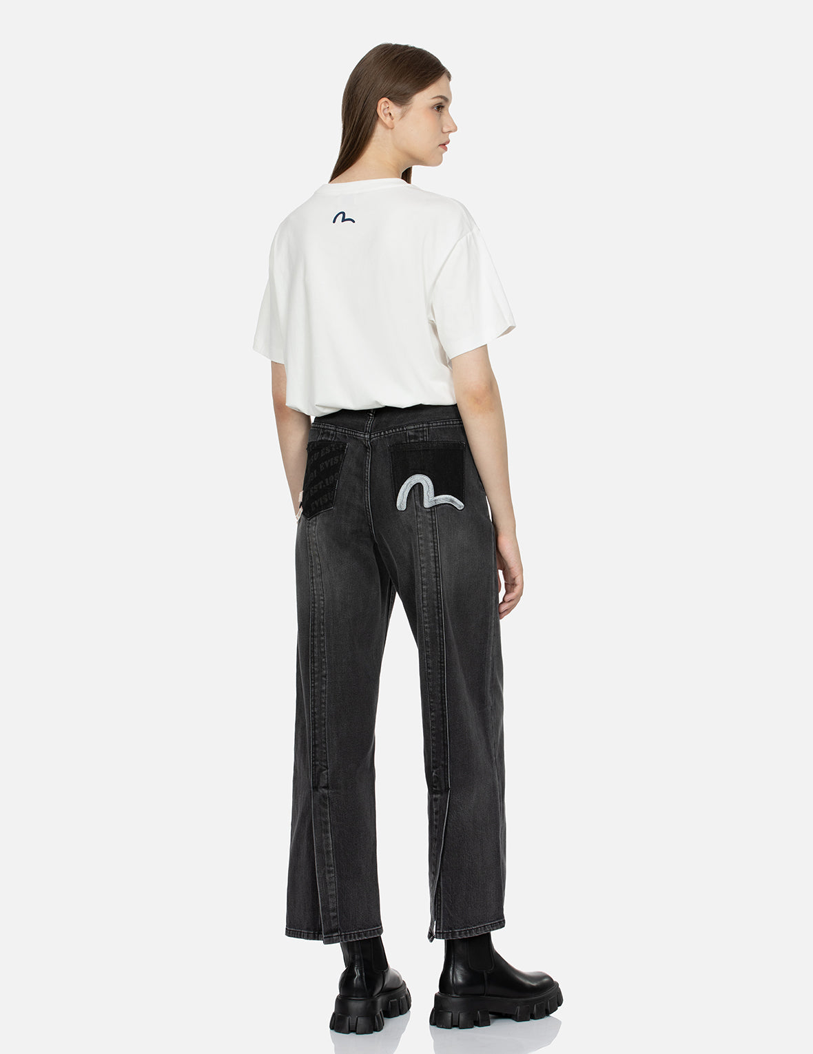 Seagull Embroidery with Logo-pattern Pocket Wide-leg Denim Jeans