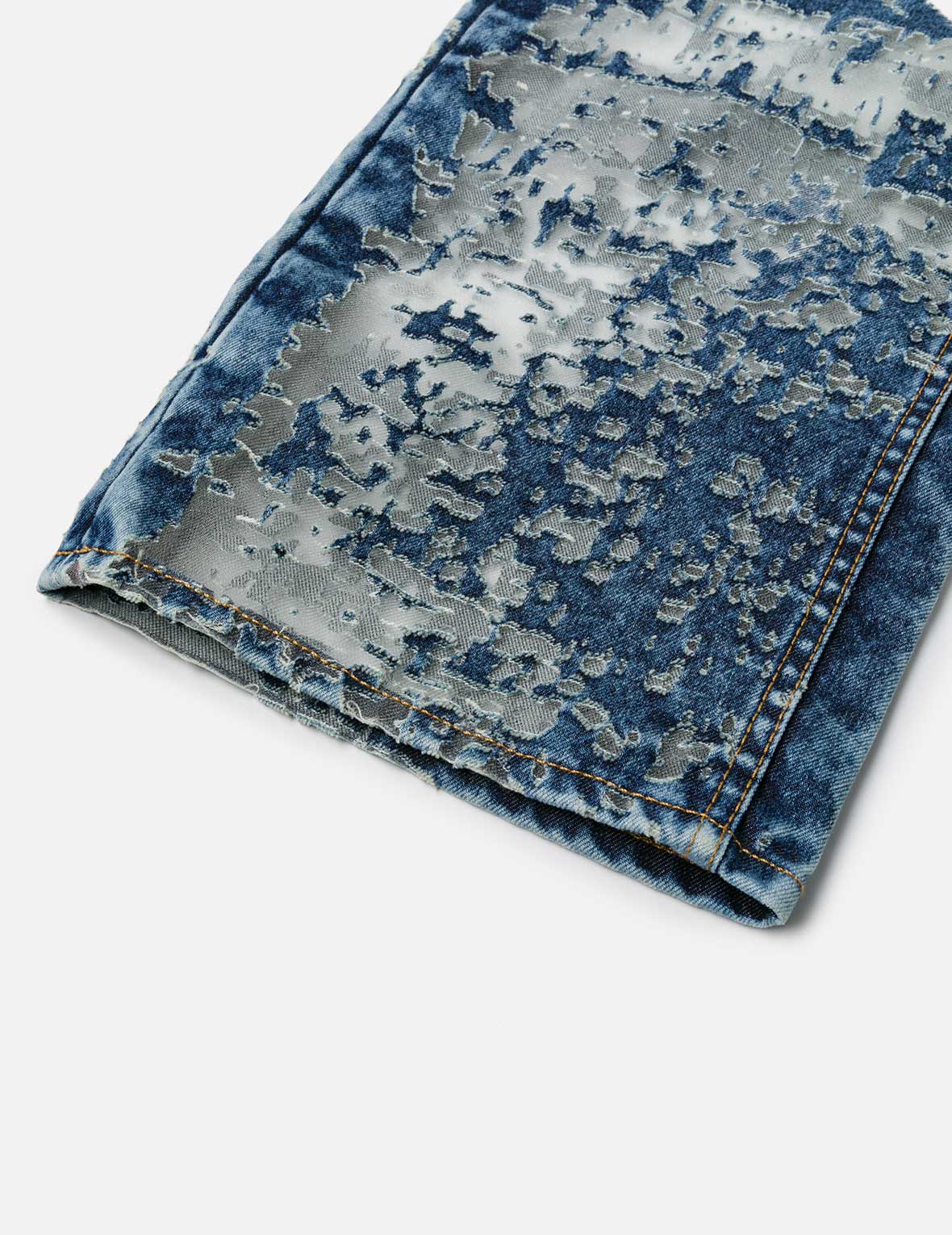 Seagull Embroidery Fashion Fit Burn-Out Fashion Fit Jeans – EVISU