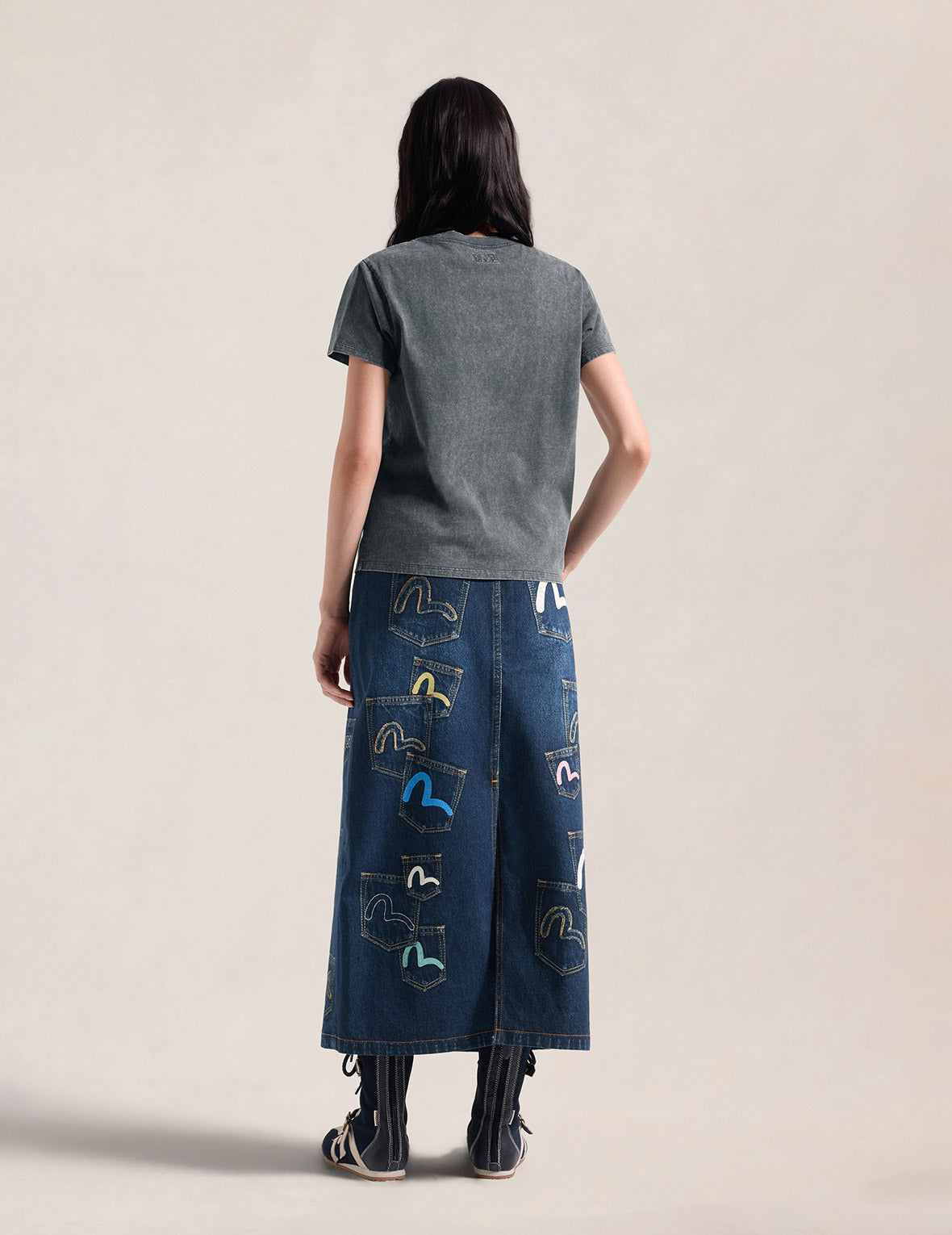 Amphibian Texture Seagull Patch T-Shirt