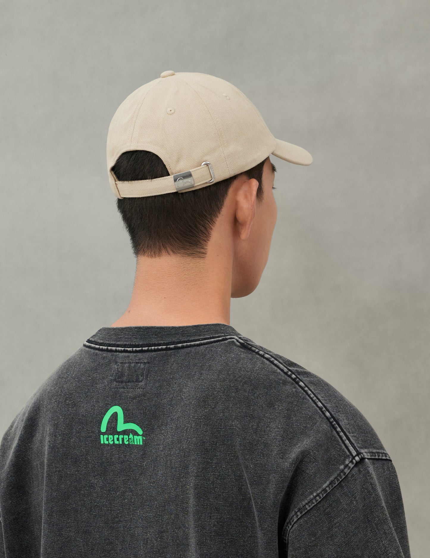 EVISU X ICECREAM 商标棒球帽 – 浅杏色