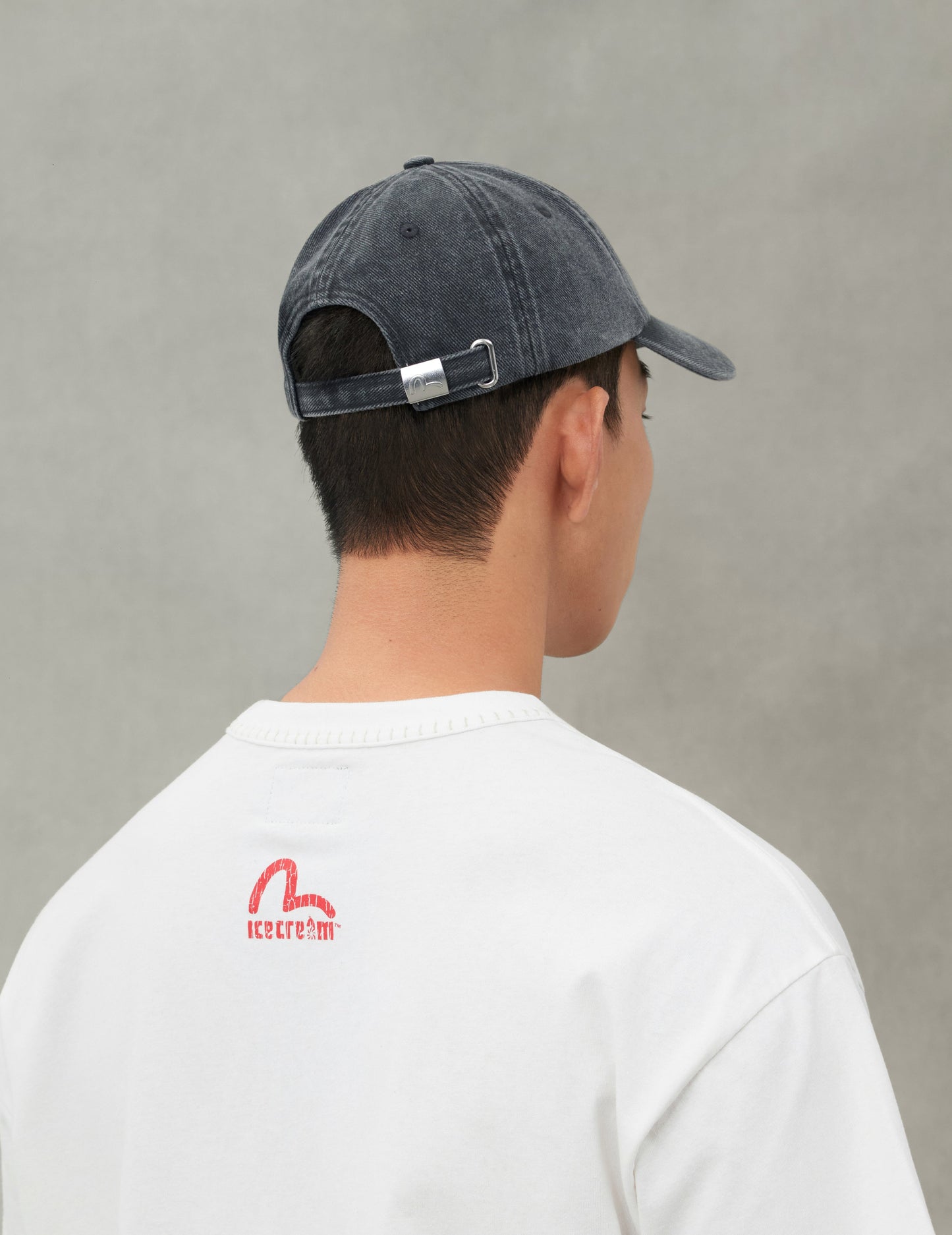 EVISU X ICECREAM 商标棒球帽 – 黑色洗水