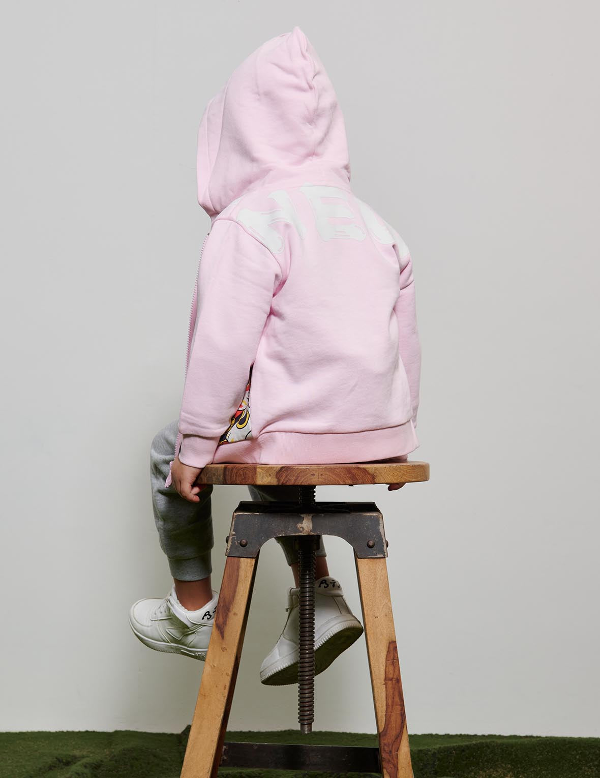 Fortune Cat and Daruma Print Zip-up Hoodie – EVISU