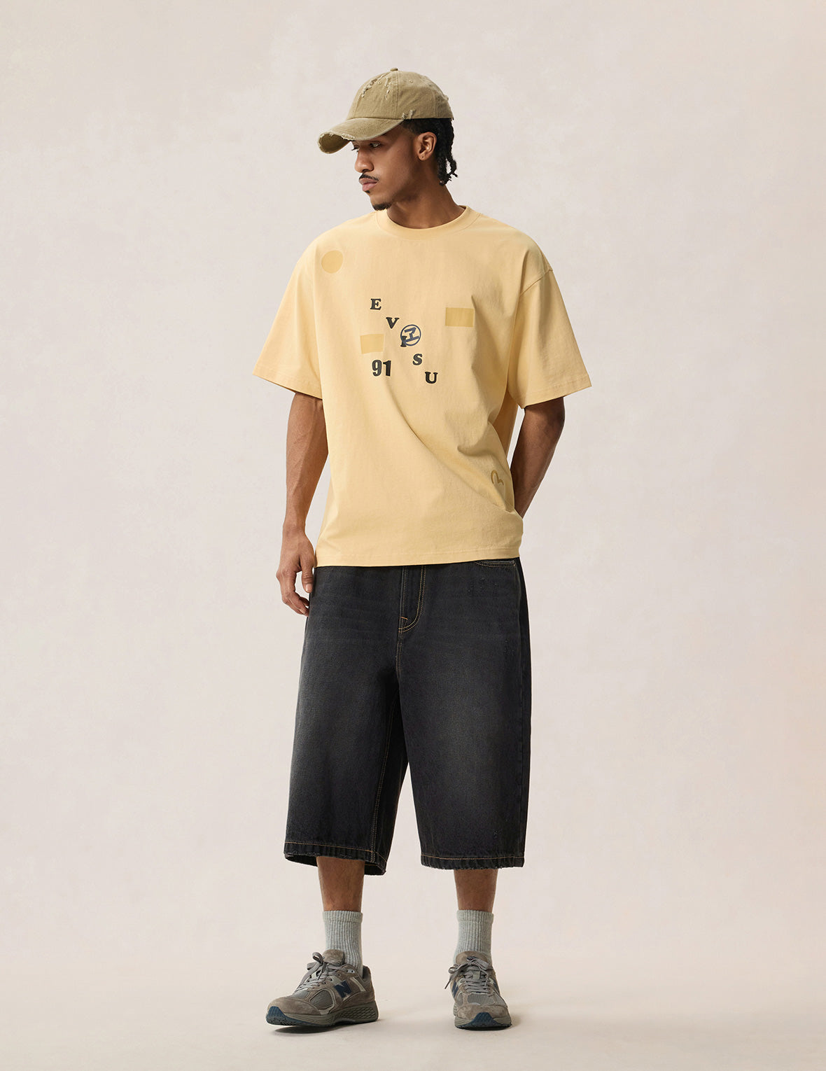 Distressed Washed Seagull Embroidery Jorts