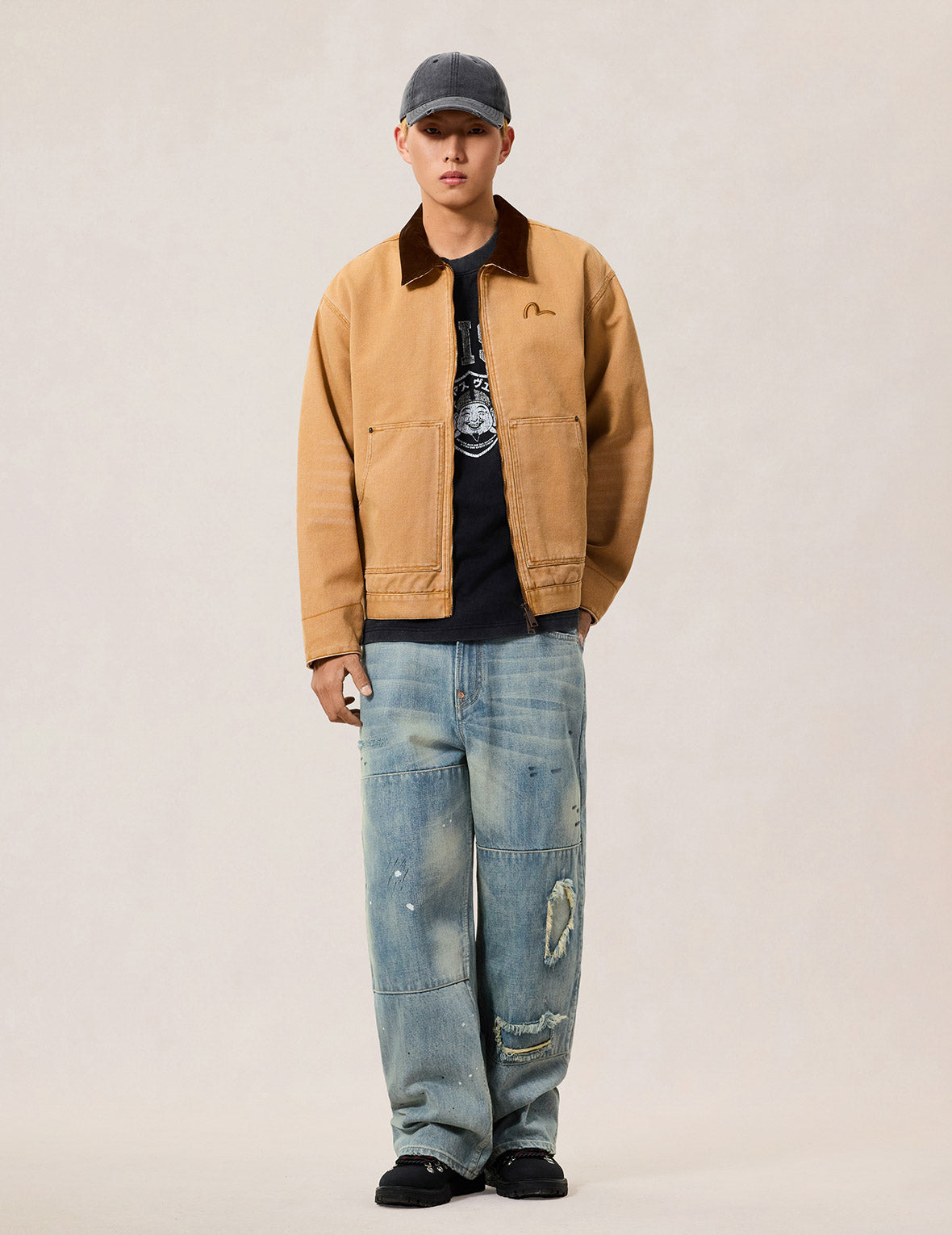 5-Pocket Distressed Jeans